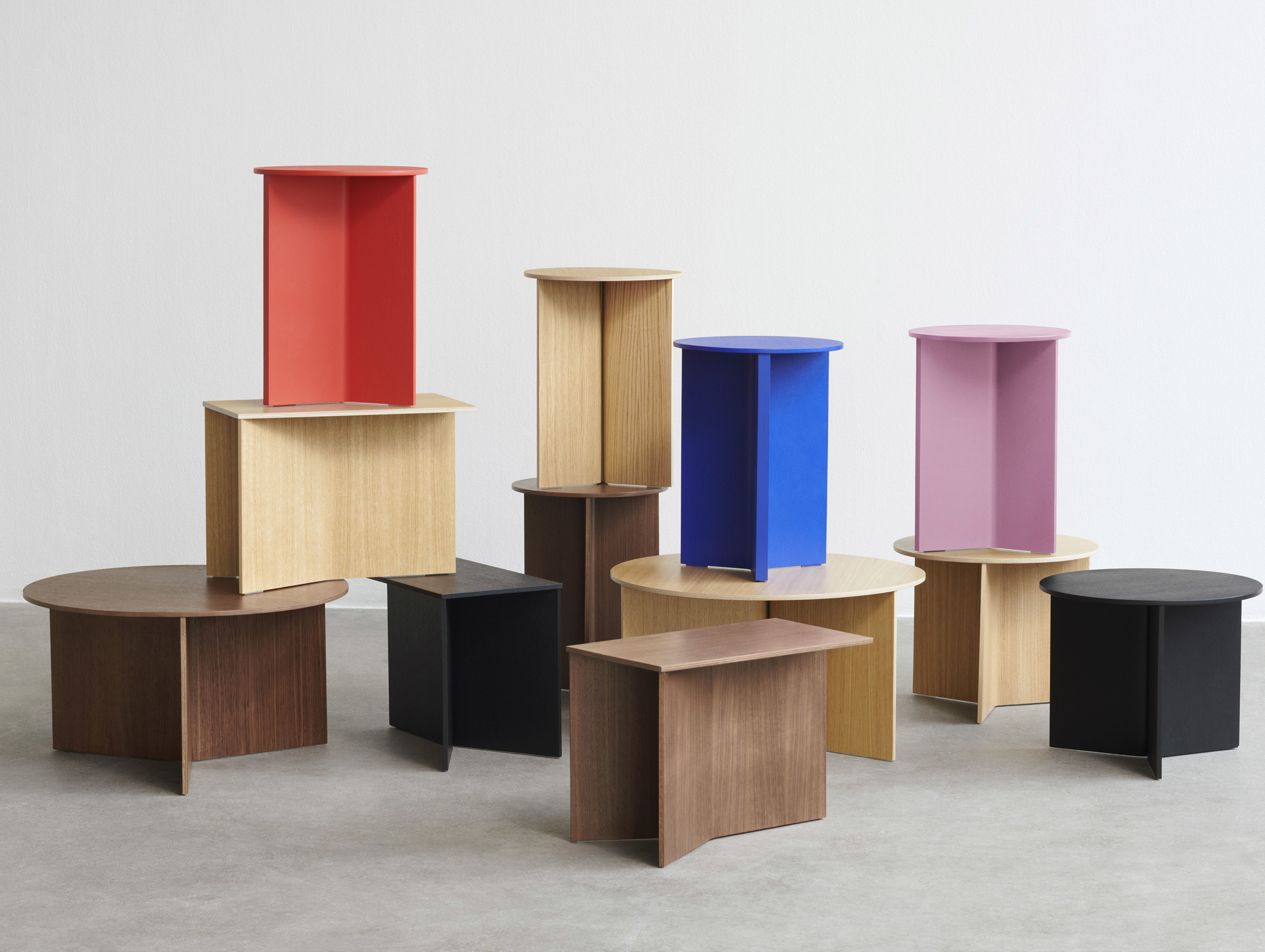 Hay slit table wood lifestyle 4