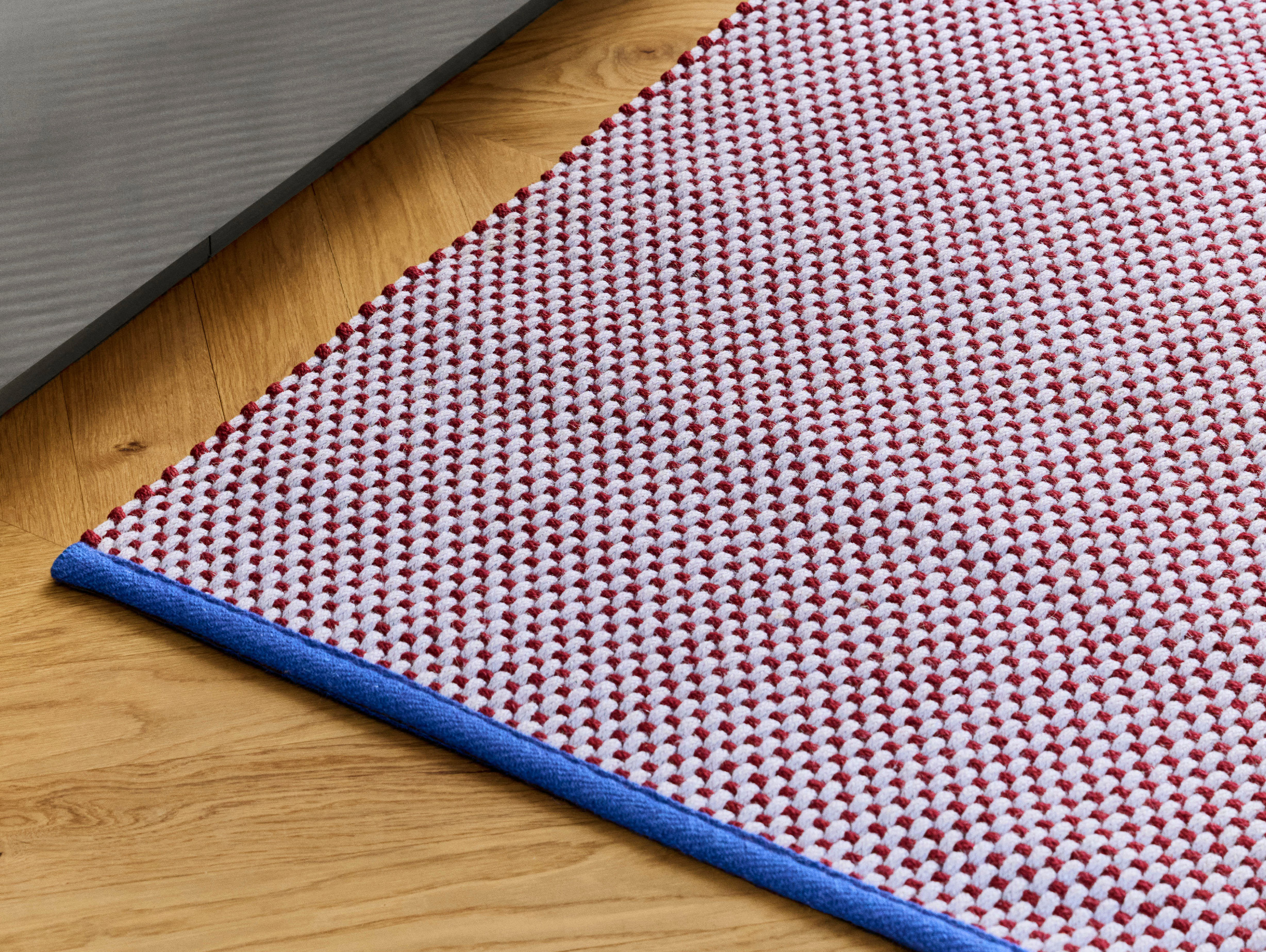 Hay 3 colour rug lifestyle2