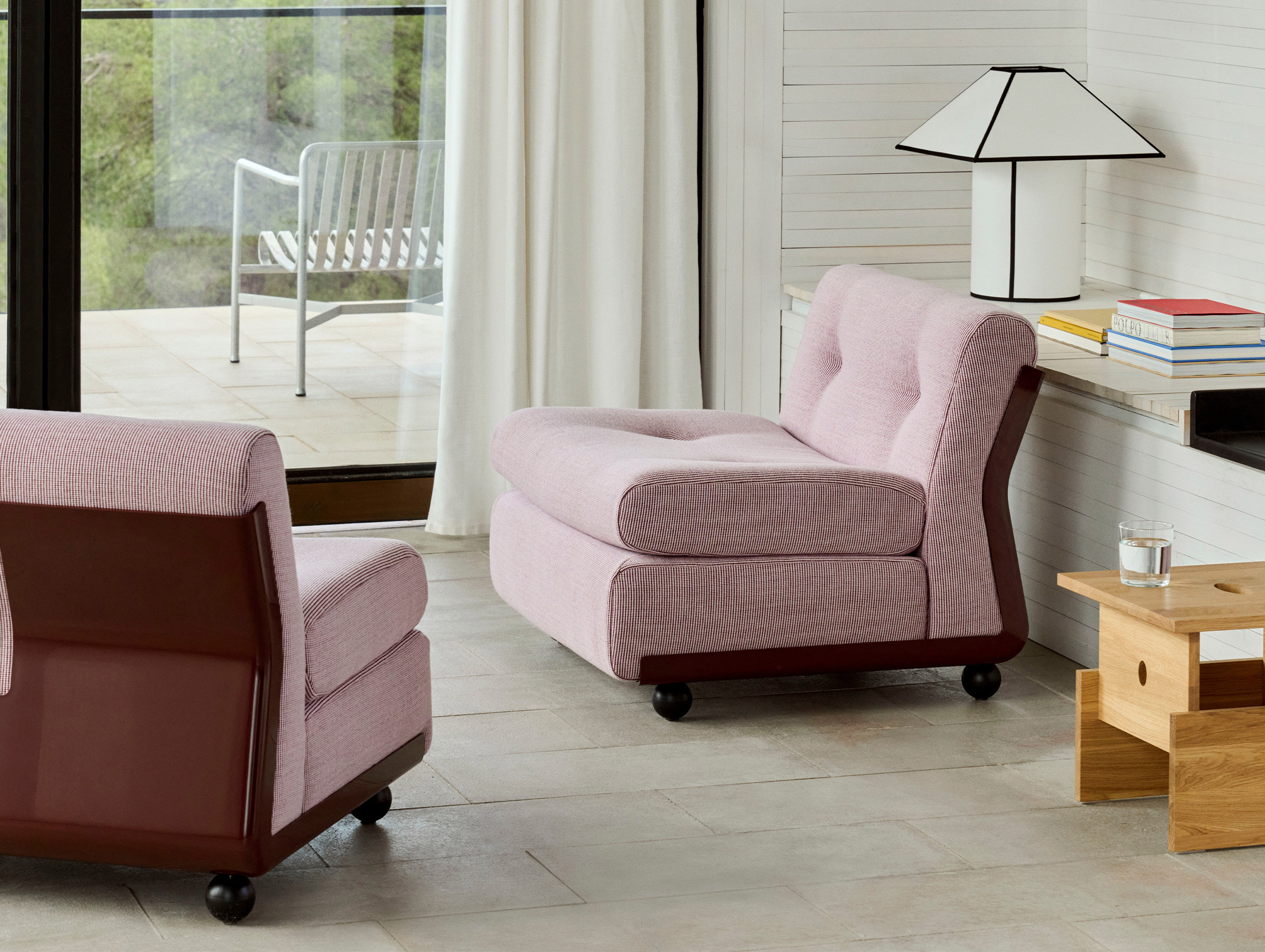 Hay ana kras ava pyramid table lamp lifestyle3