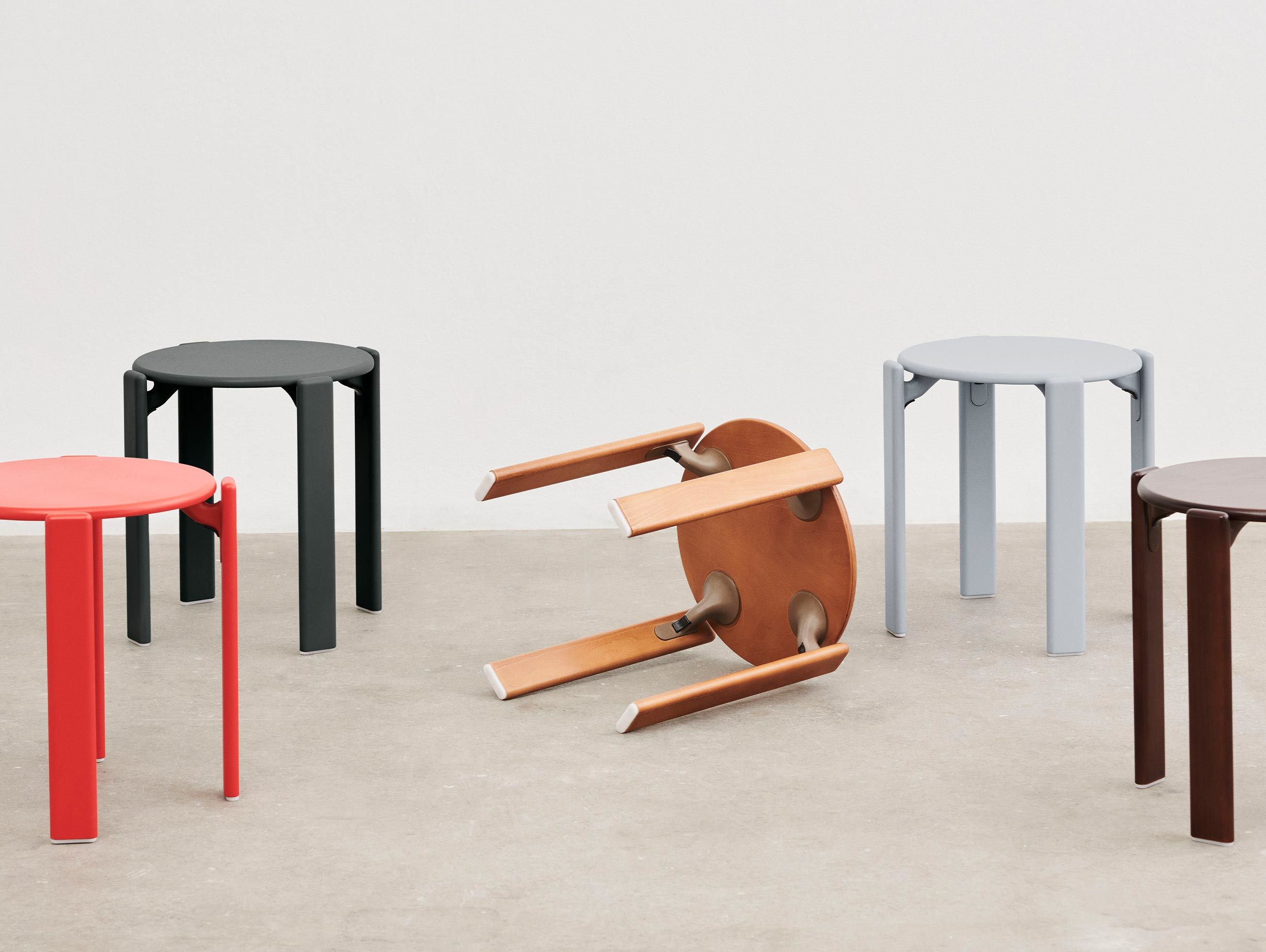 Hay bruno rey stool story 1