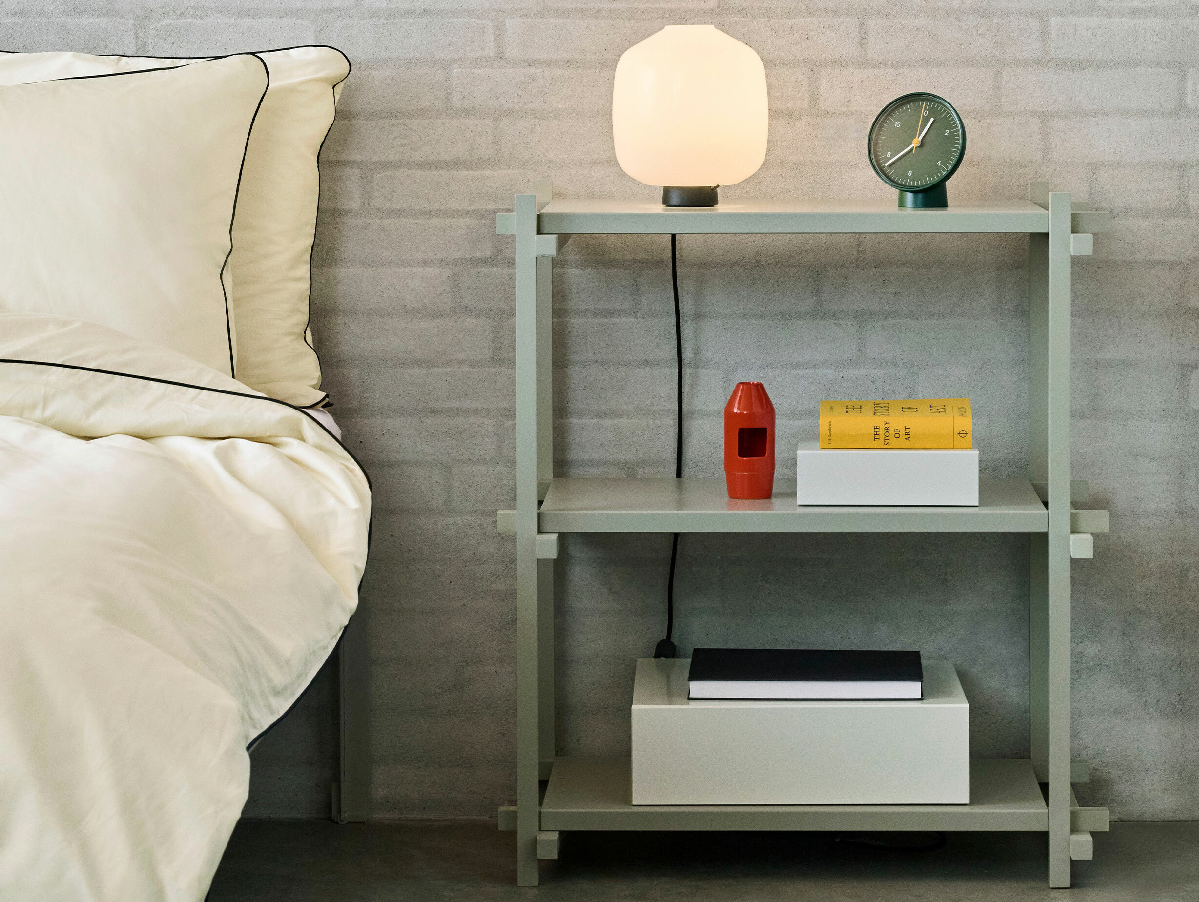 Hay woody shelf low story 3