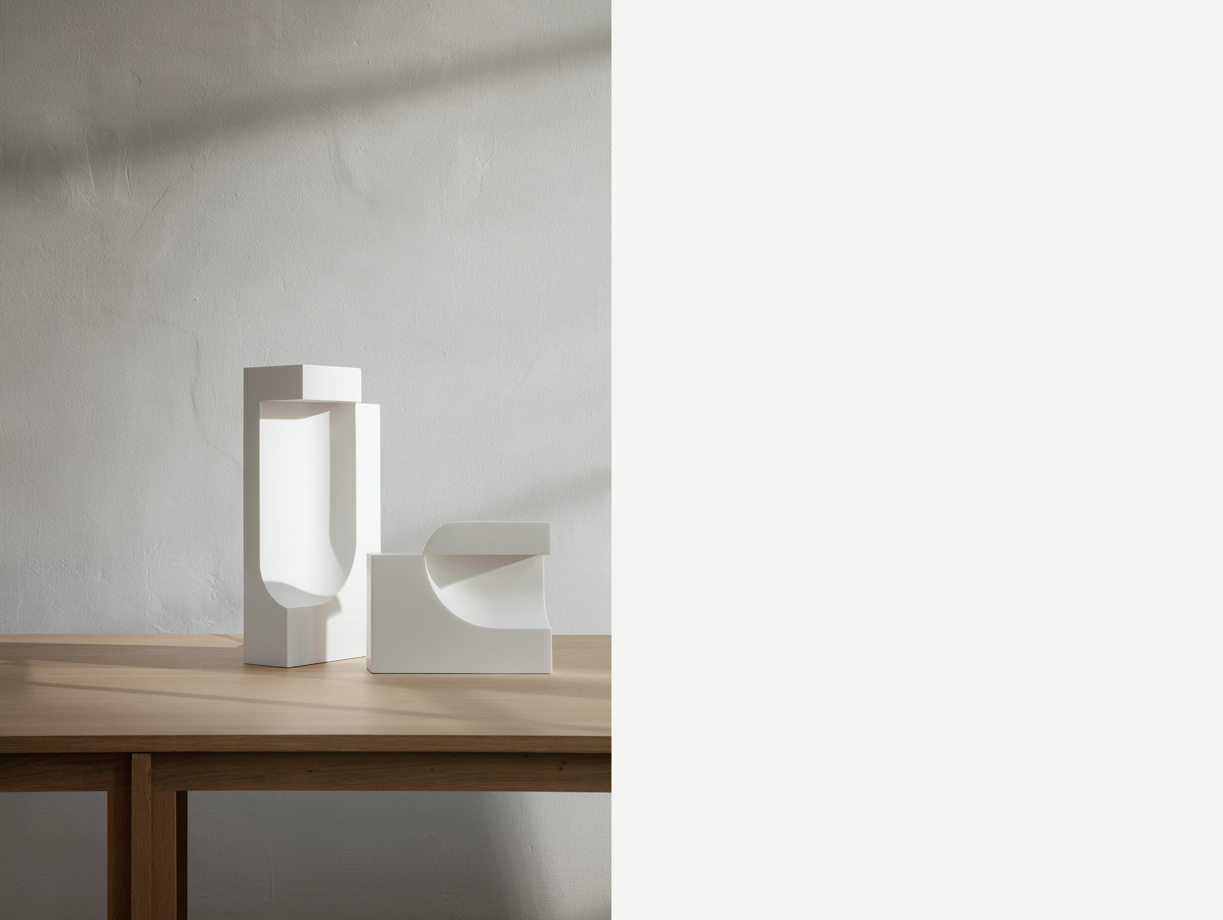 Karakter birgitte due madsen jonas trampedach moby 1 table light lifestyle 4