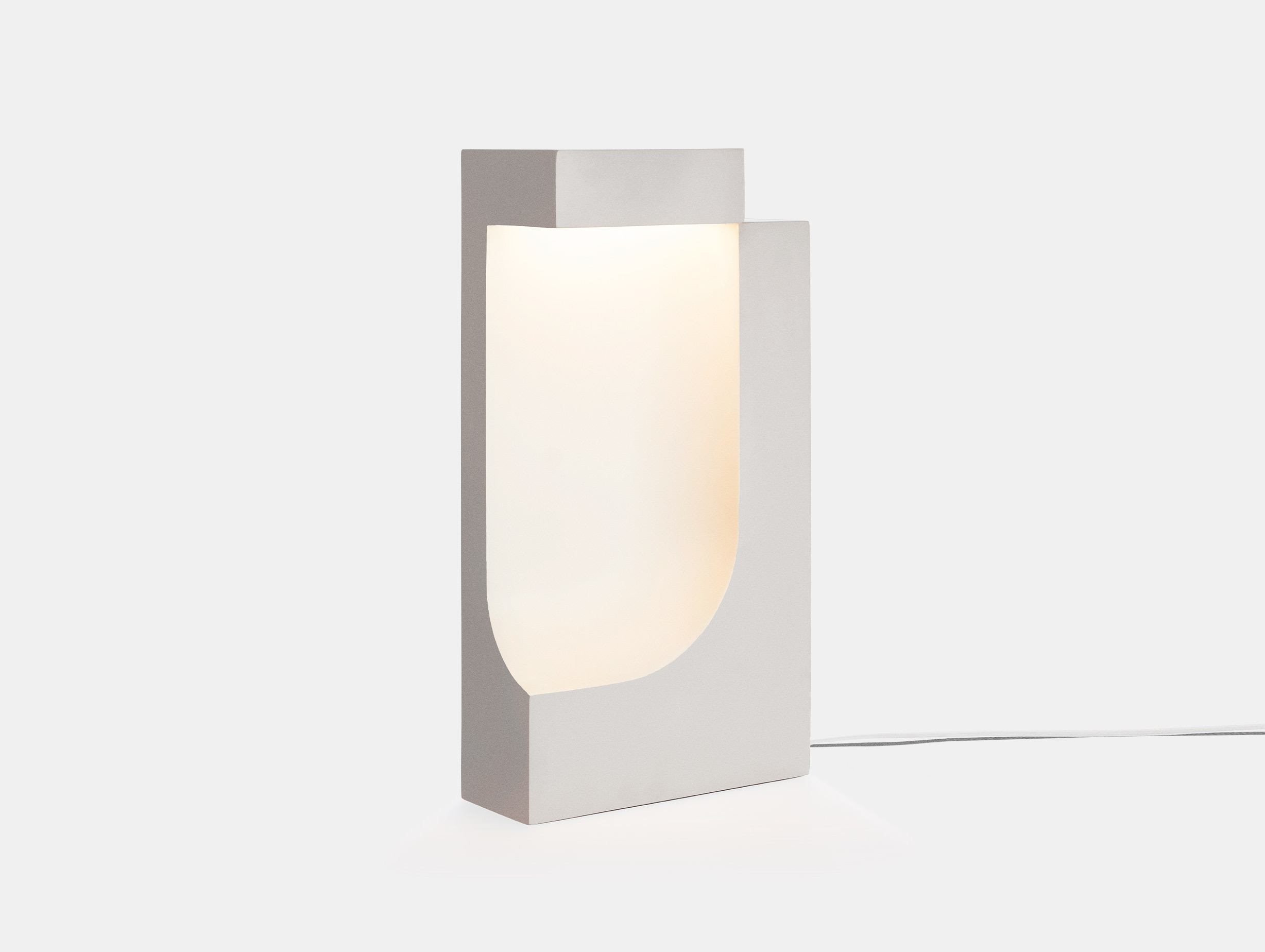 Karakter jonas trampedach birggitte due madsen moby 2 table lamp white1