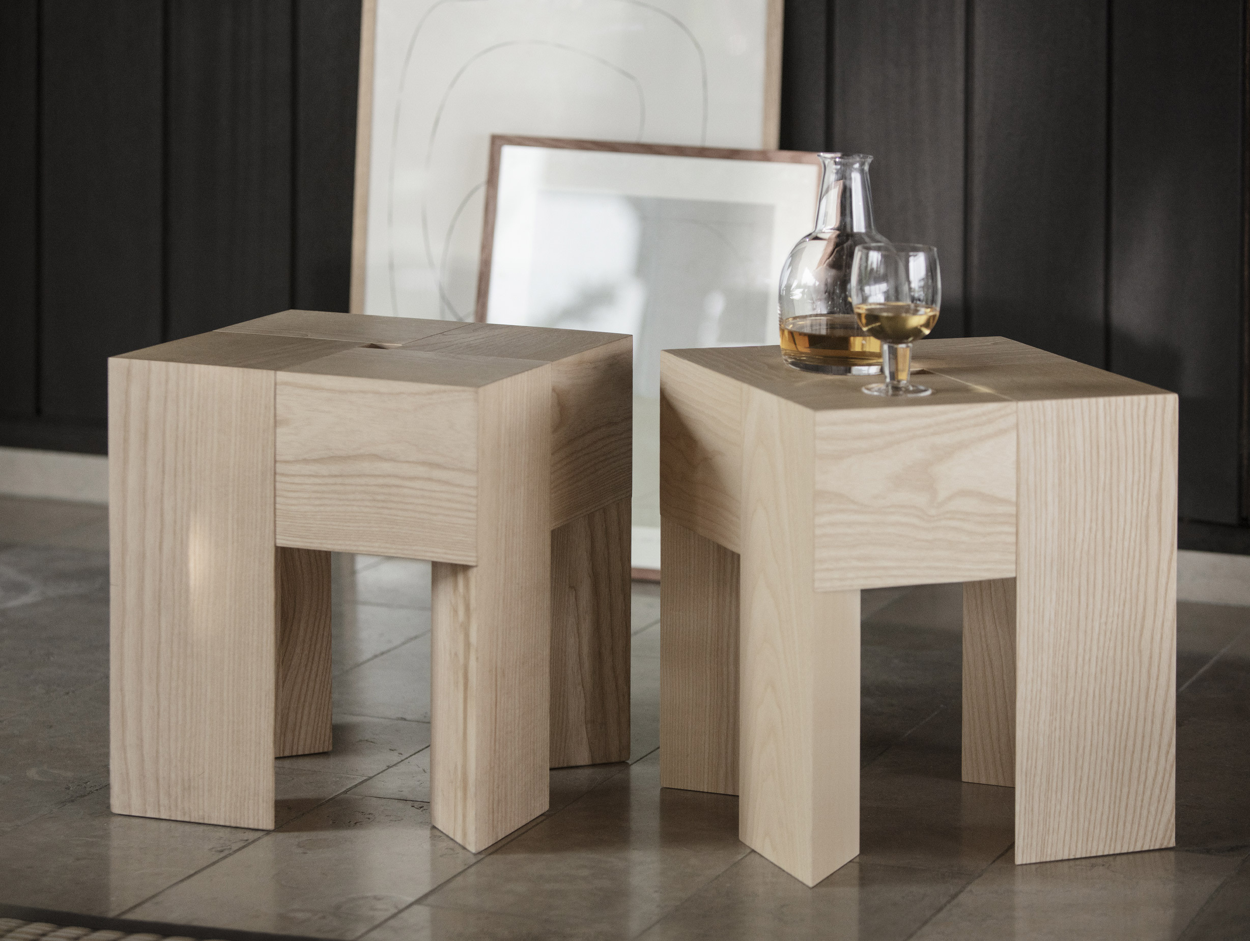 Karakter tri angle stool lifestyle2