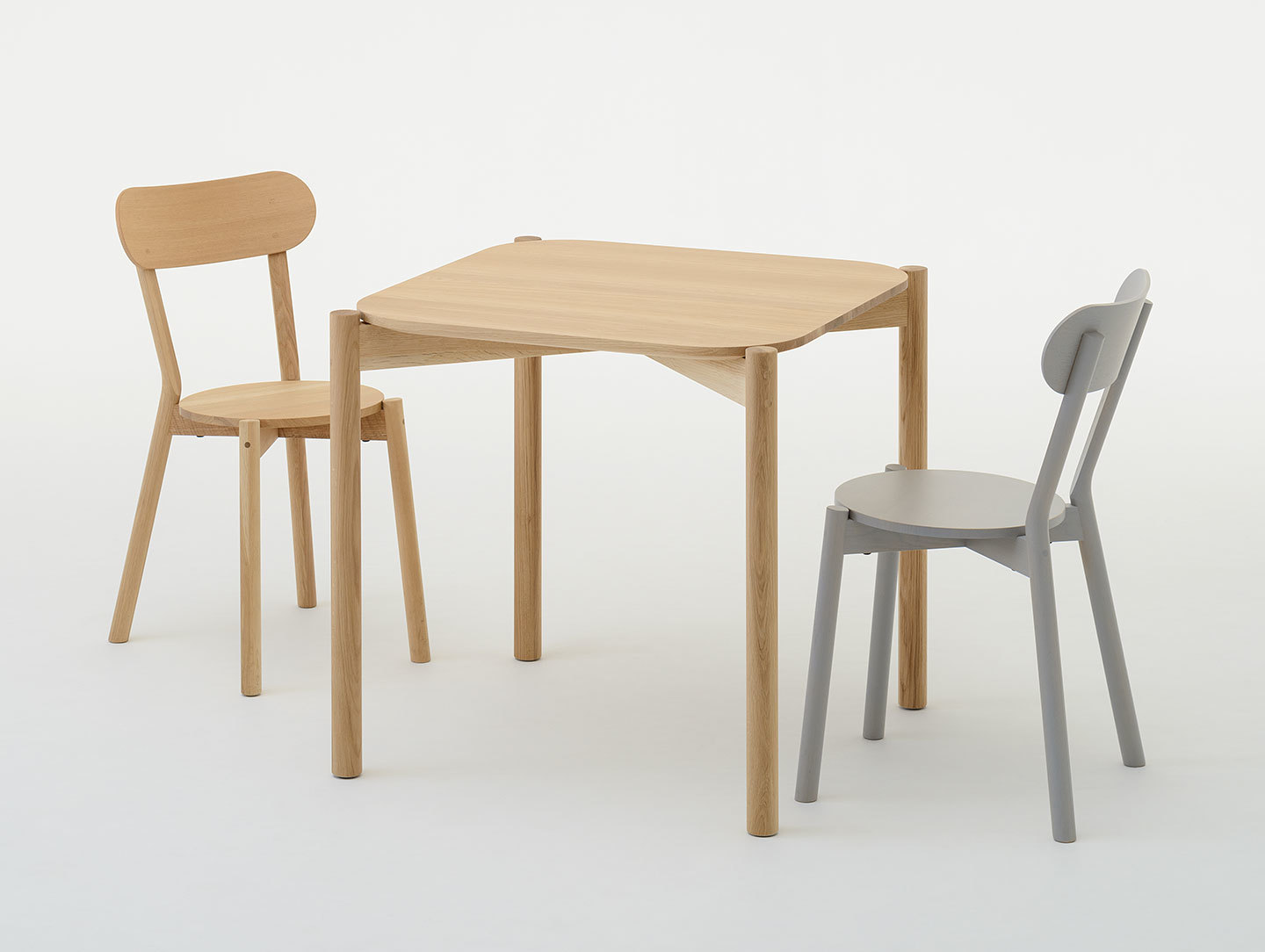 Karimoku Castor Chairs Table Big Game