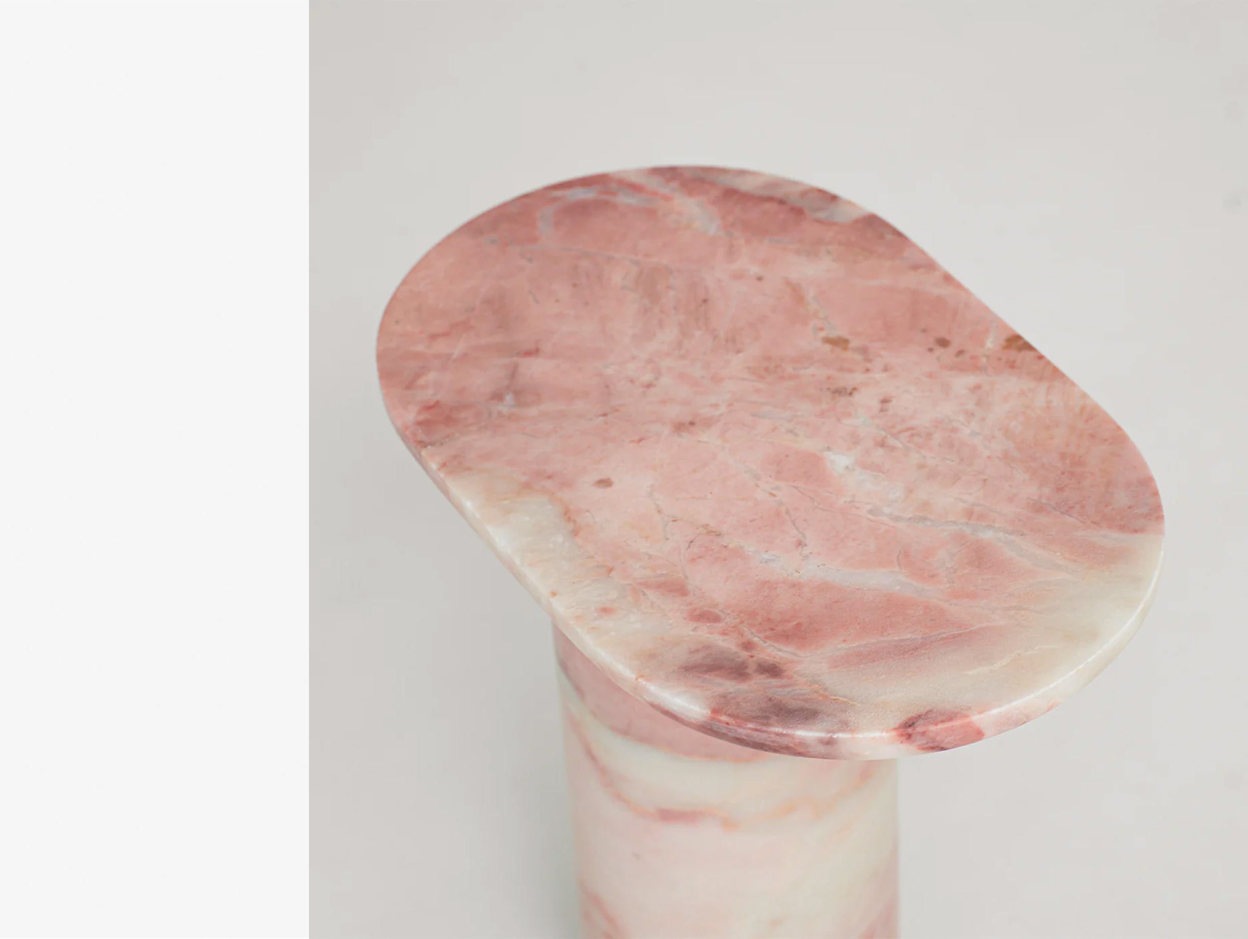 Kiwano concept bold side table pink marble story 3