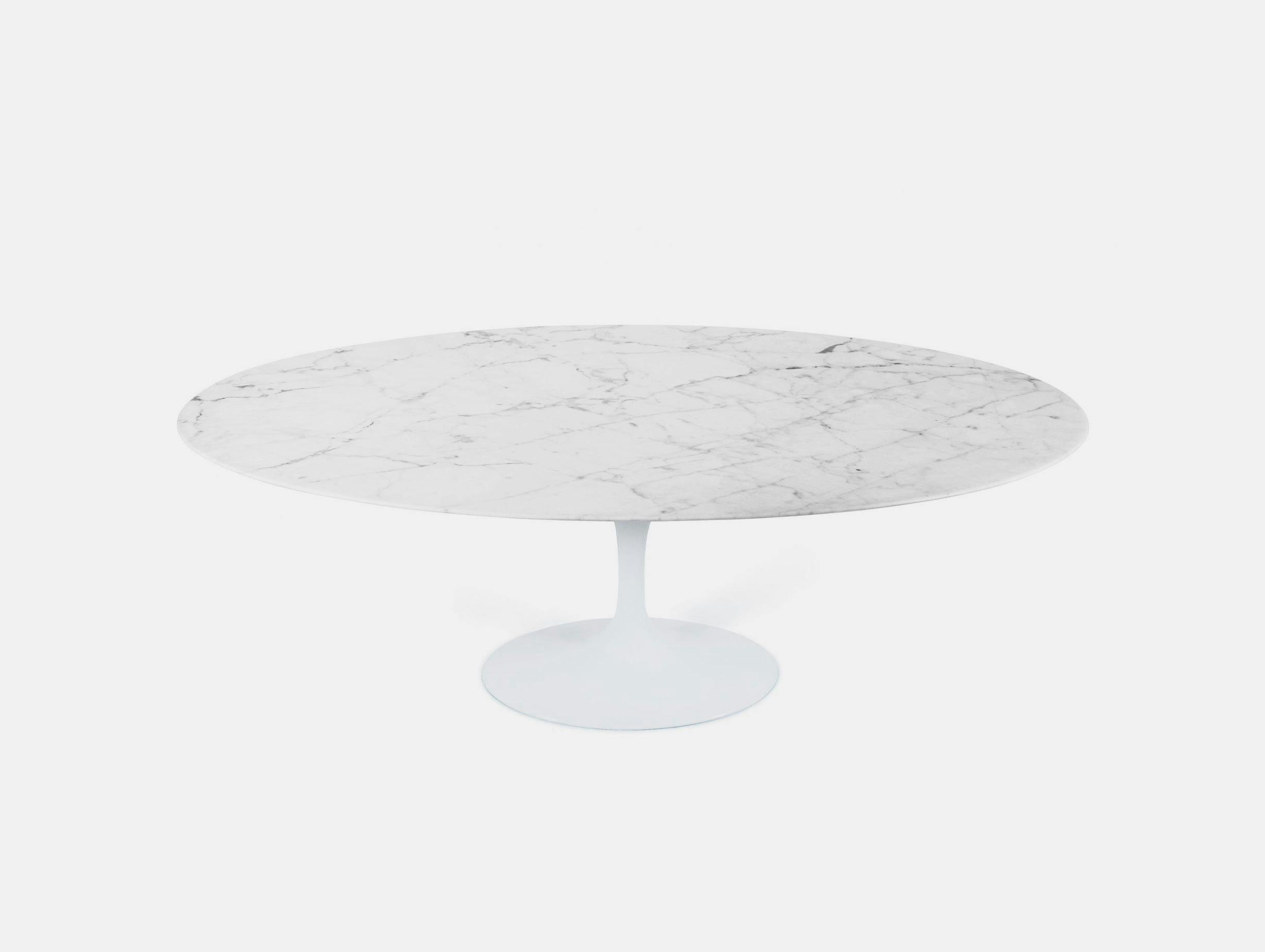 Knoll Saarinen Oval Dining Table