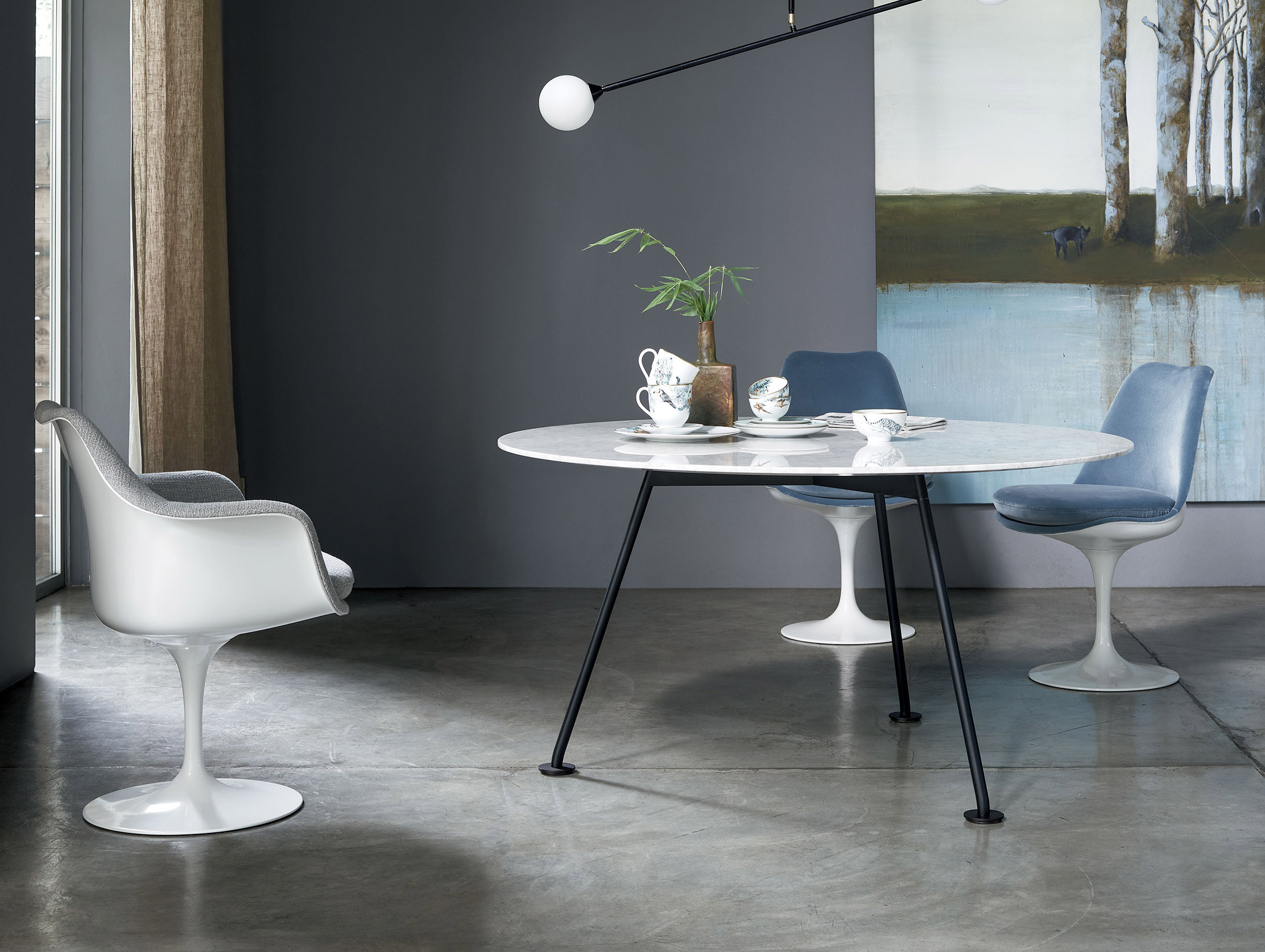 Knoll eero saarinen tulip chair lifestyle3