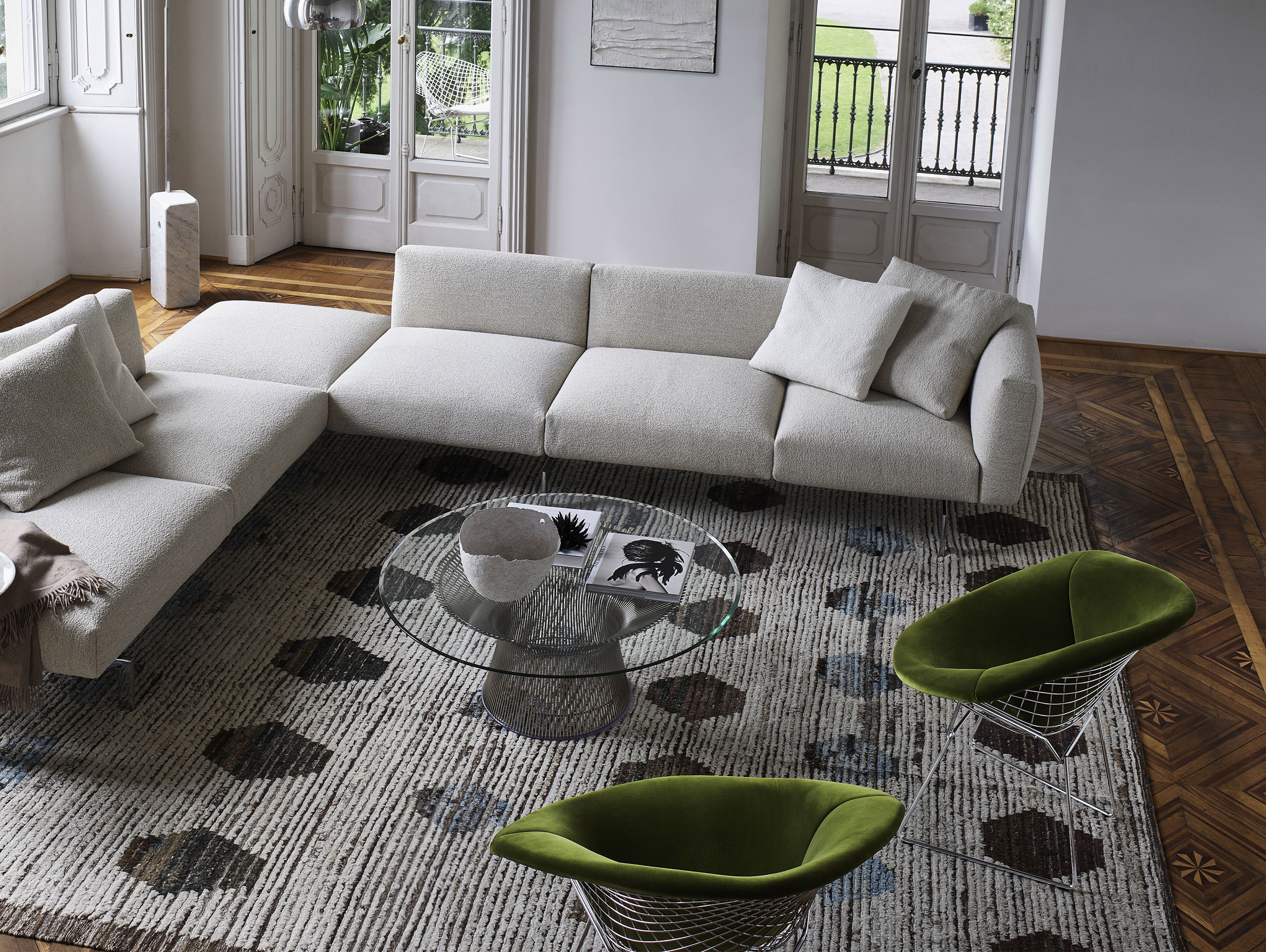 Knoll harry bertoia diamond chair lifestyle2