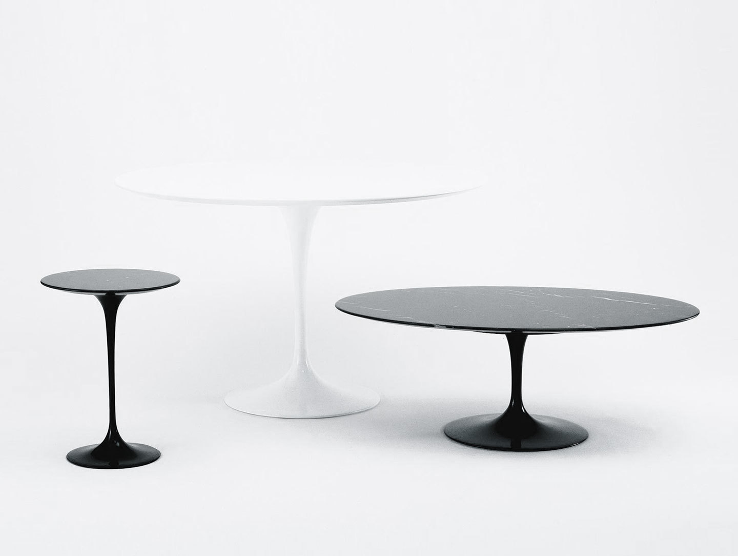 Knoll Eero Saarinen Tulip Tables