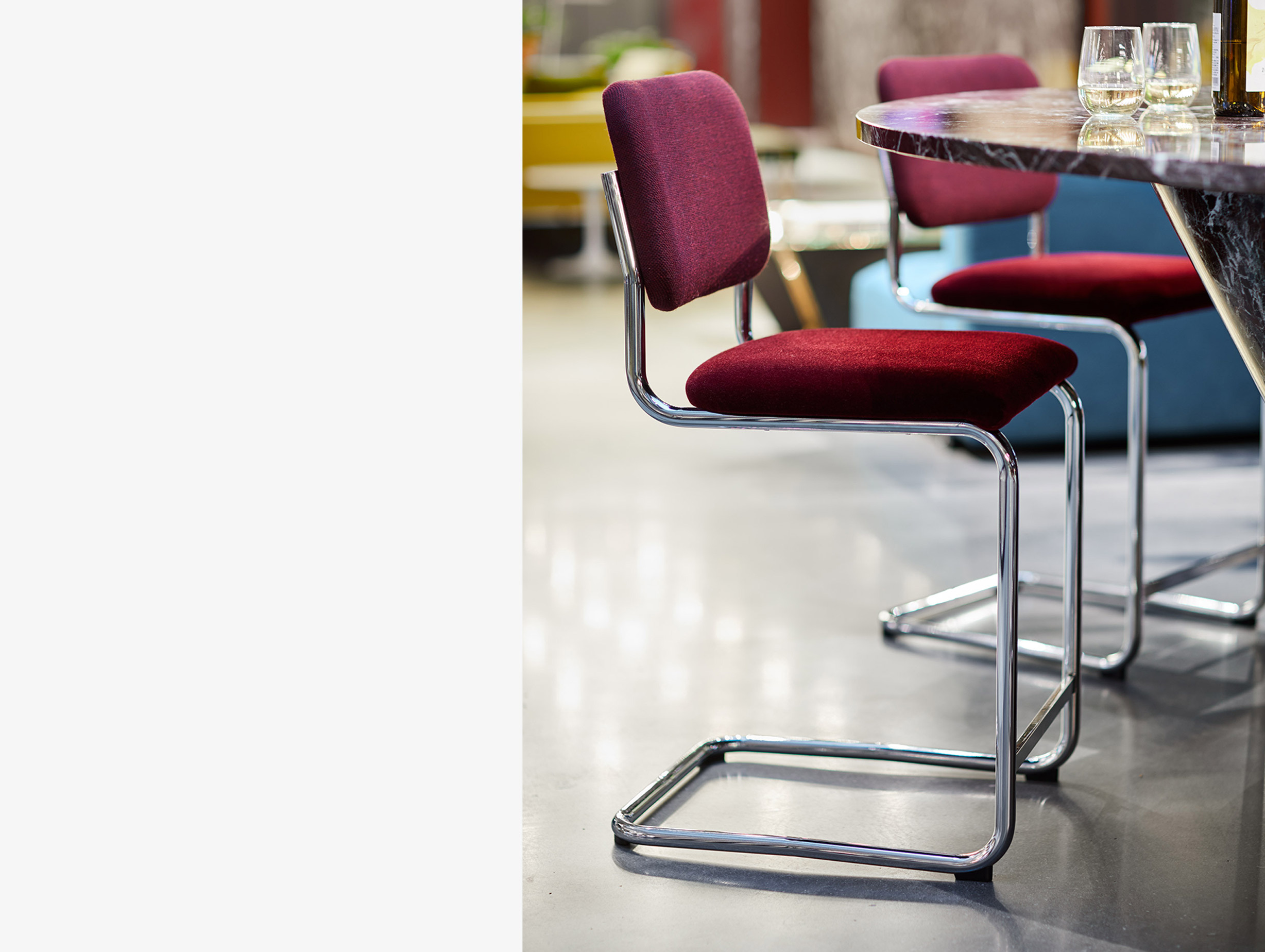 Knoll marcel breuer cesca chair upholstered lifestyle2