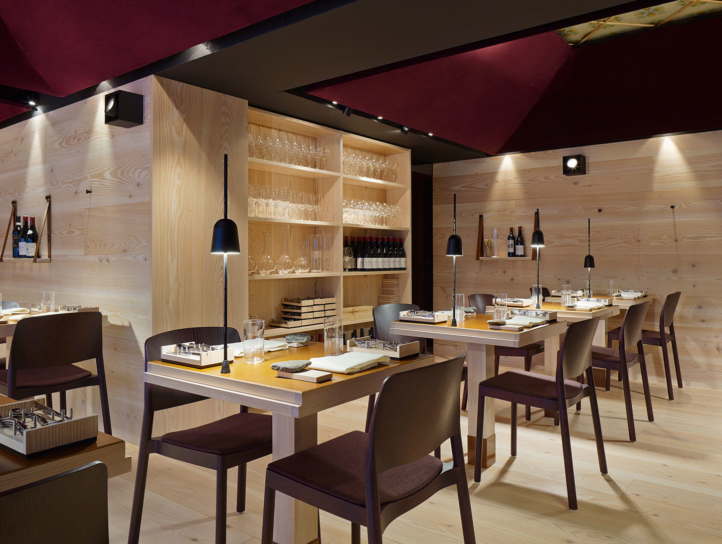 Luceplan Ascent Table Lamps Restaurant Daniel Rybakken