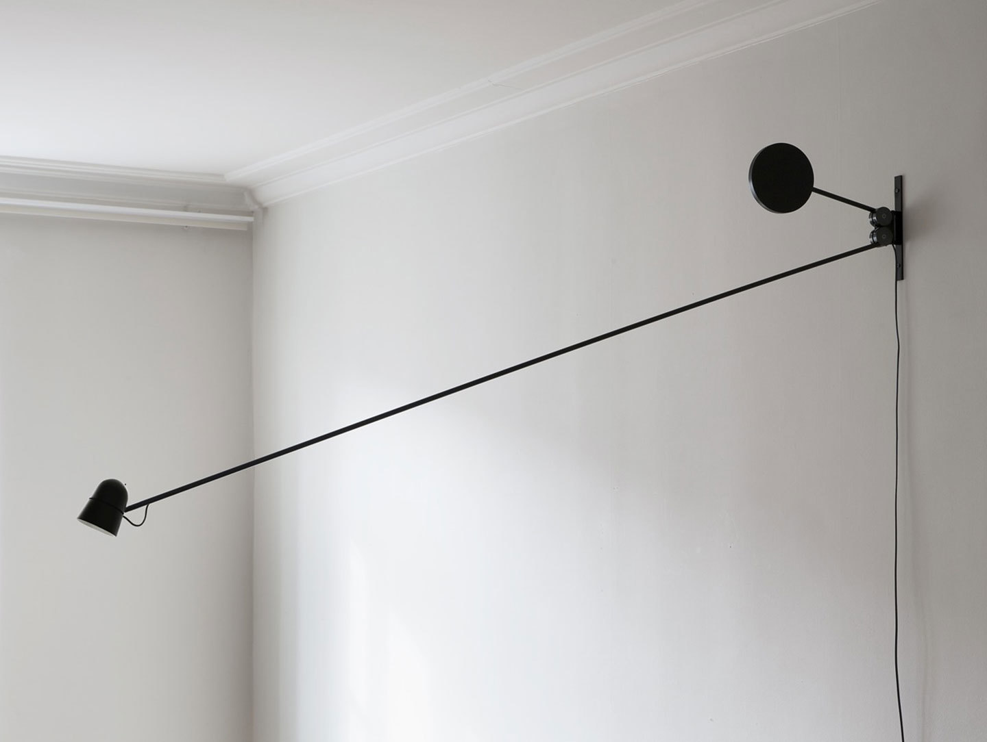 Luceplan Counterbalance Wall Light Daniel Rybakken