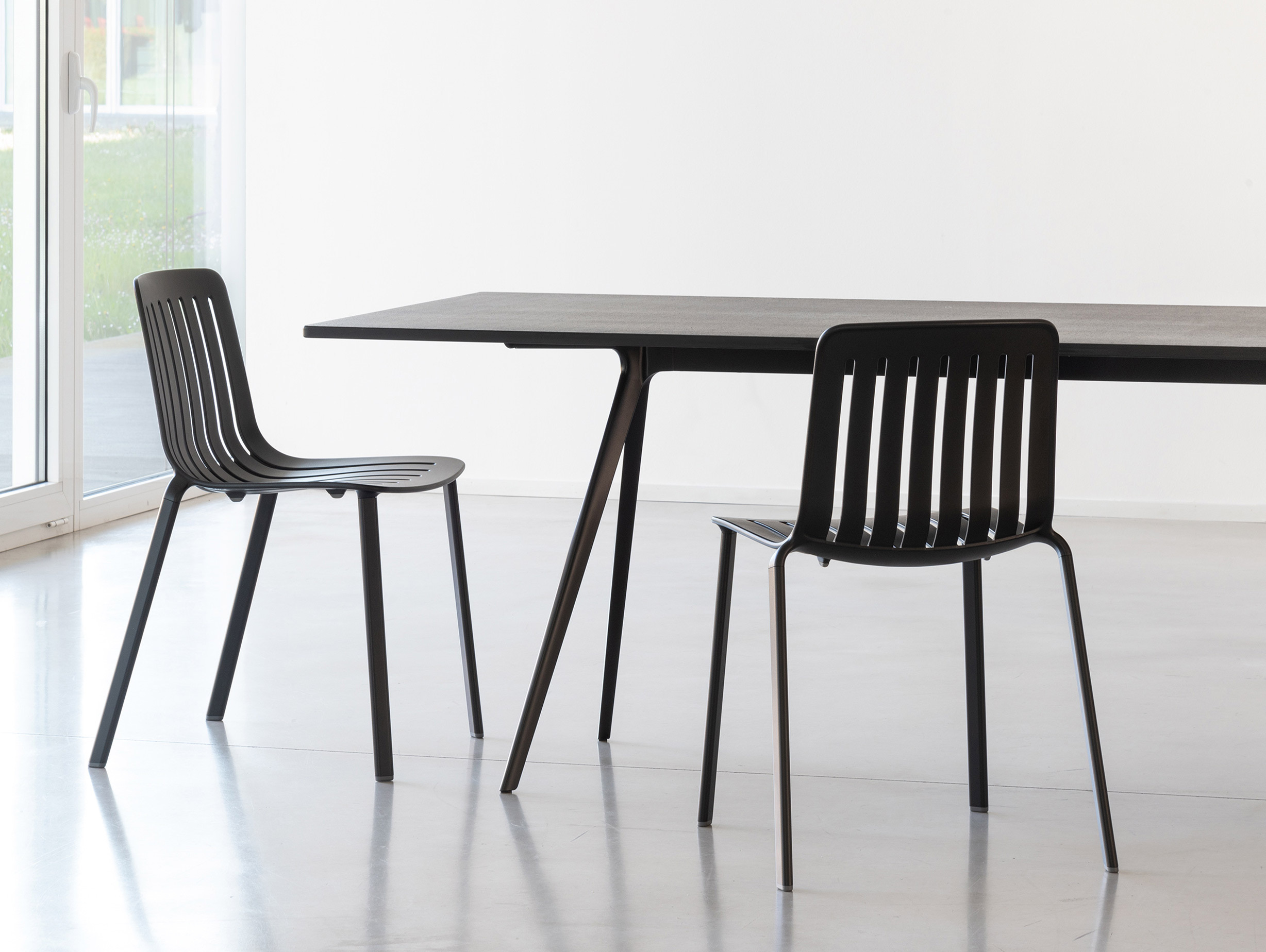 Magis jasper morrison pato side chair lifestyle7