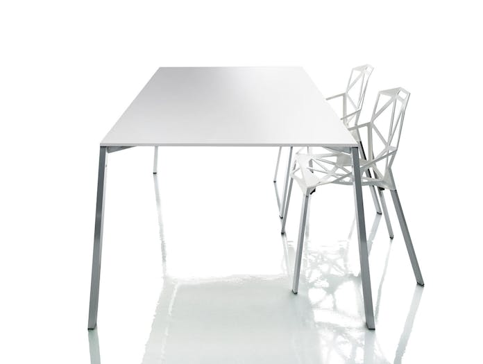 Magis Chair One Table White Konstantin Grcic