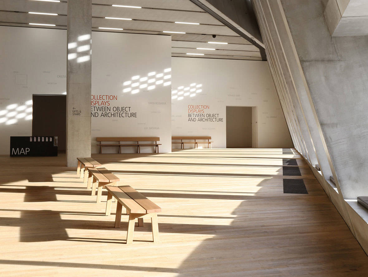 Maruni botan bench tate modern