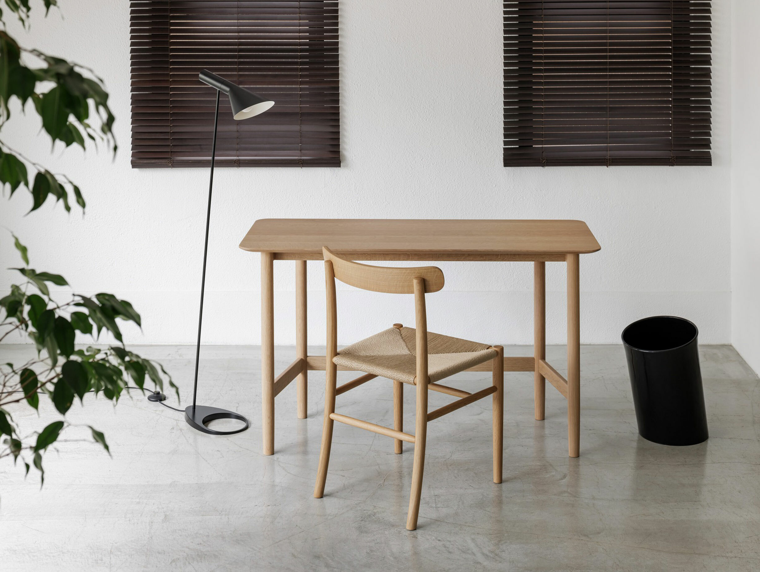 Maruni Lightwood Chair Paper Cord Seat Lifestyle 3