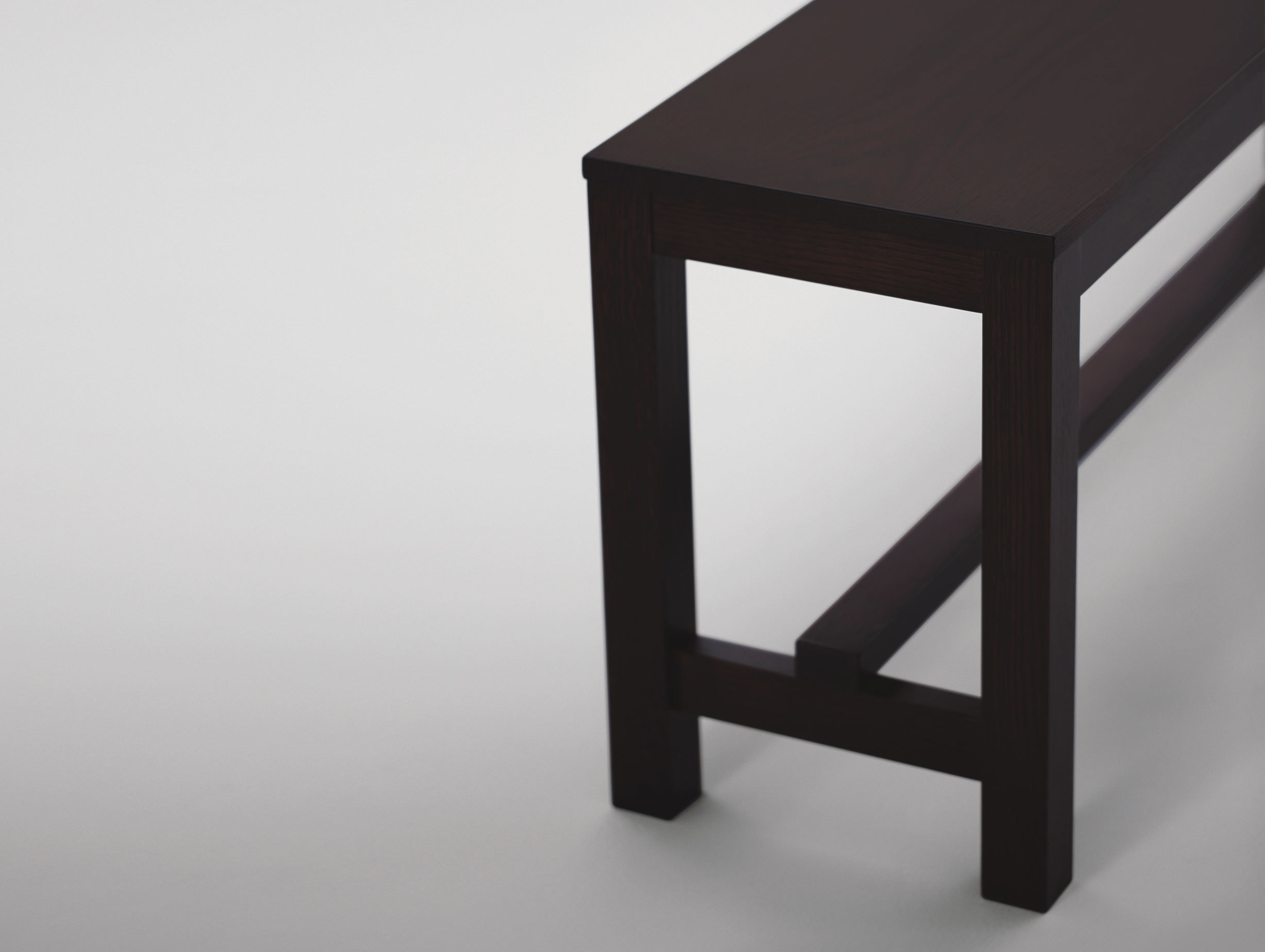 Maruni Asian Bench Oak End Detail