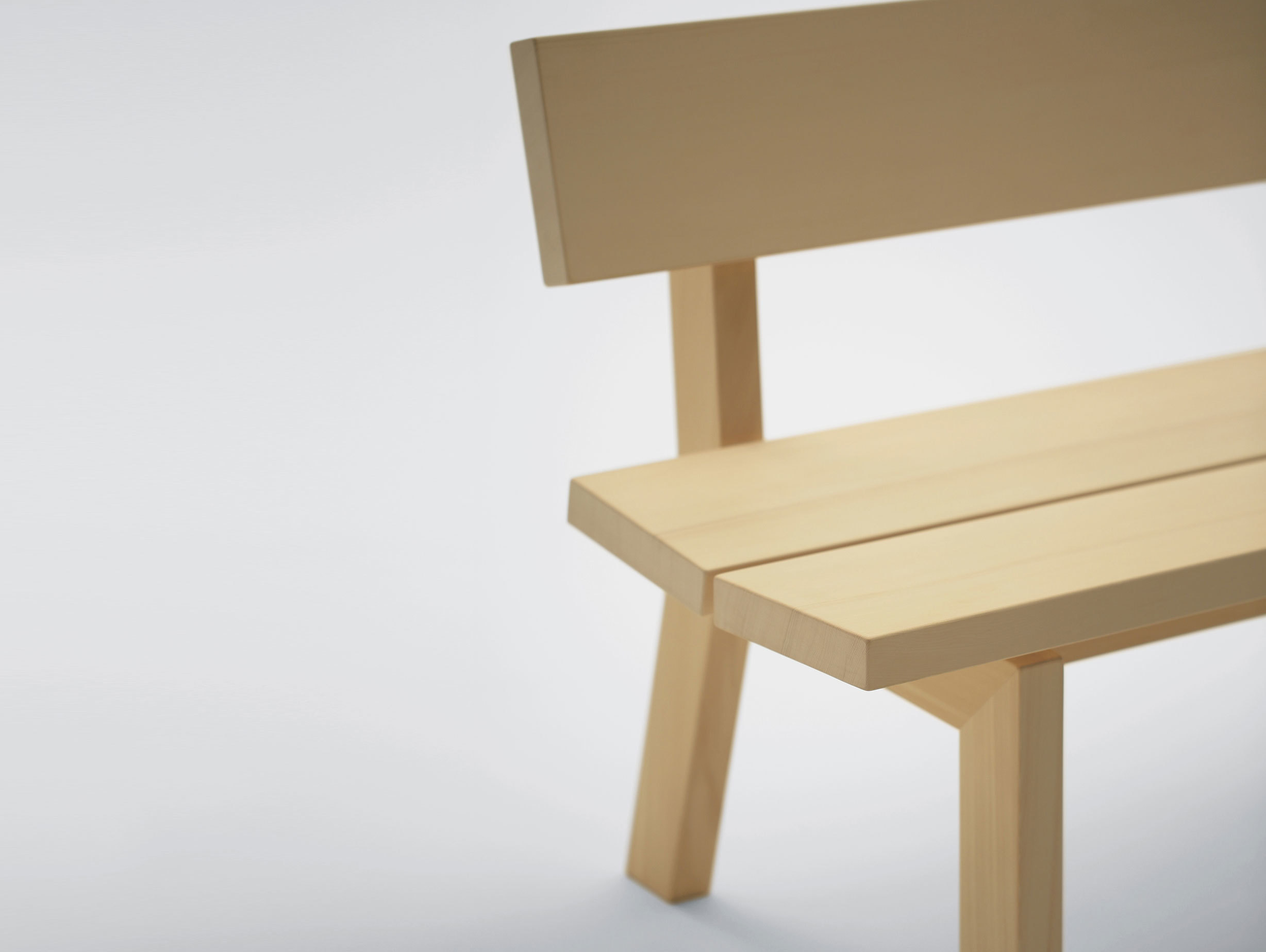 Maruni Botan Bench Cedar Detail