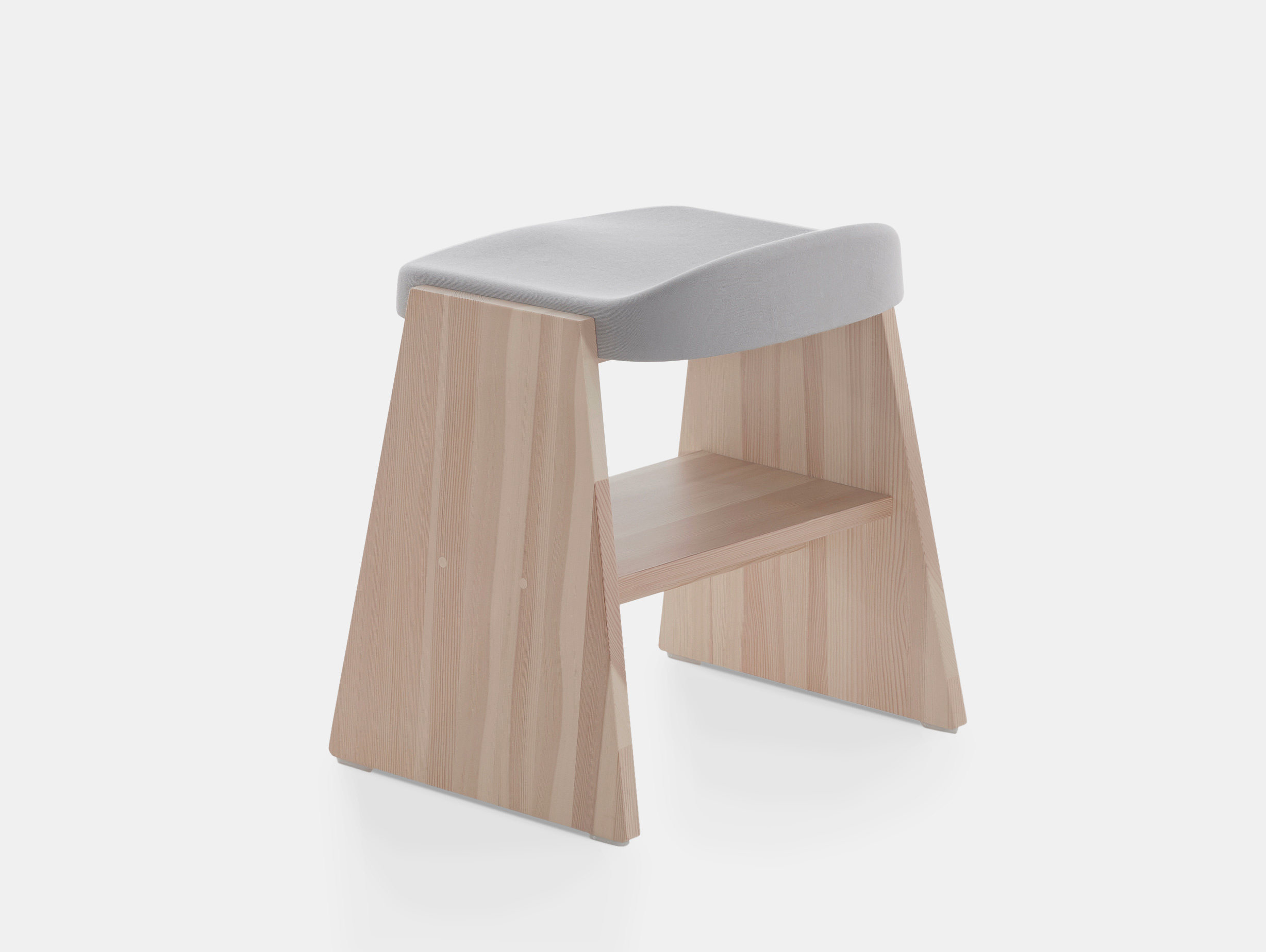 Zampa Chair | Viaduct Furniture