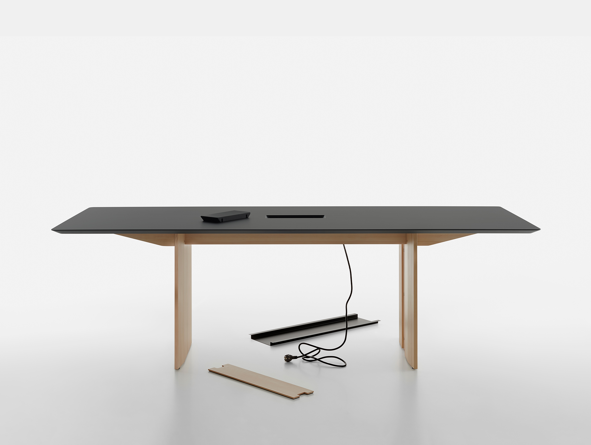 Mattiazzi fronda table black pine 240 cable ls