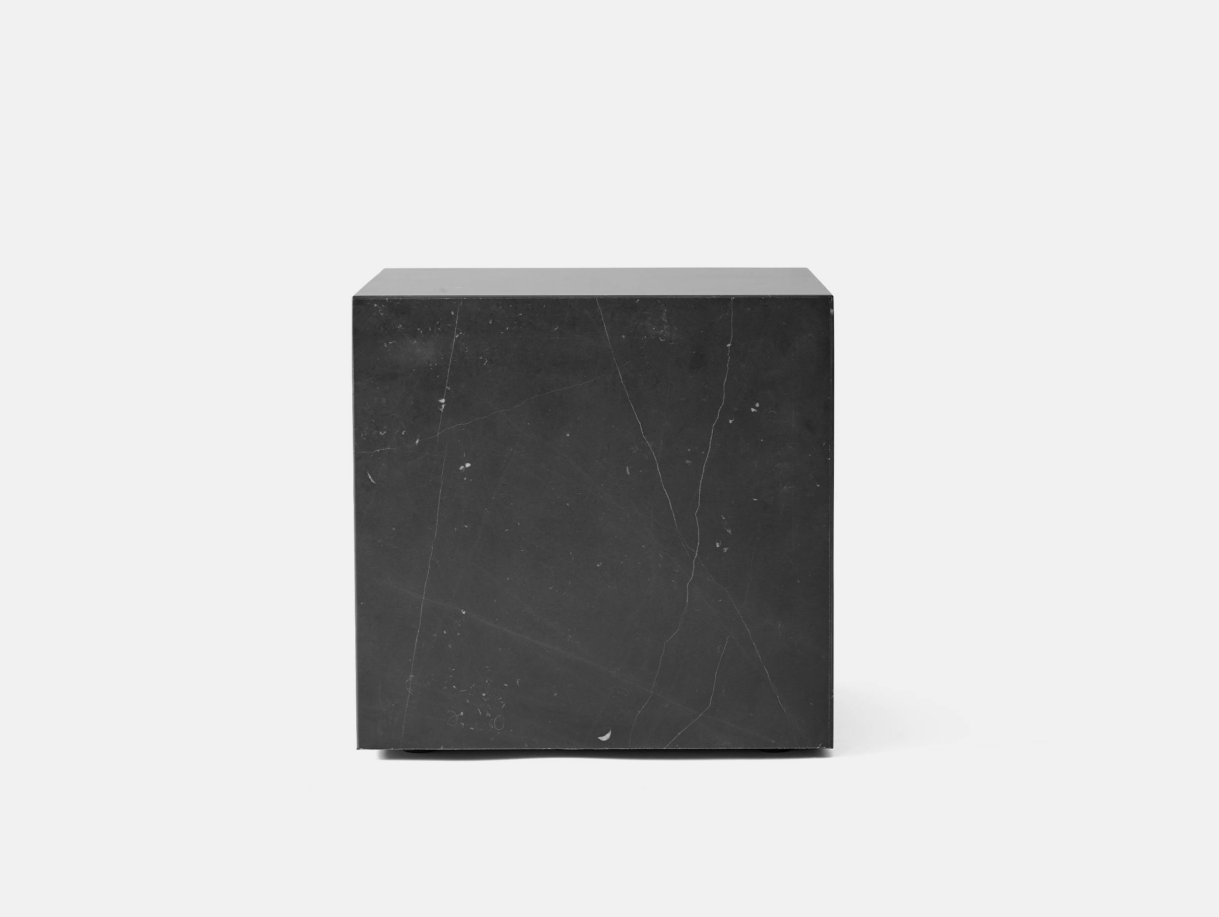 Menu plinth cubic black marble 2