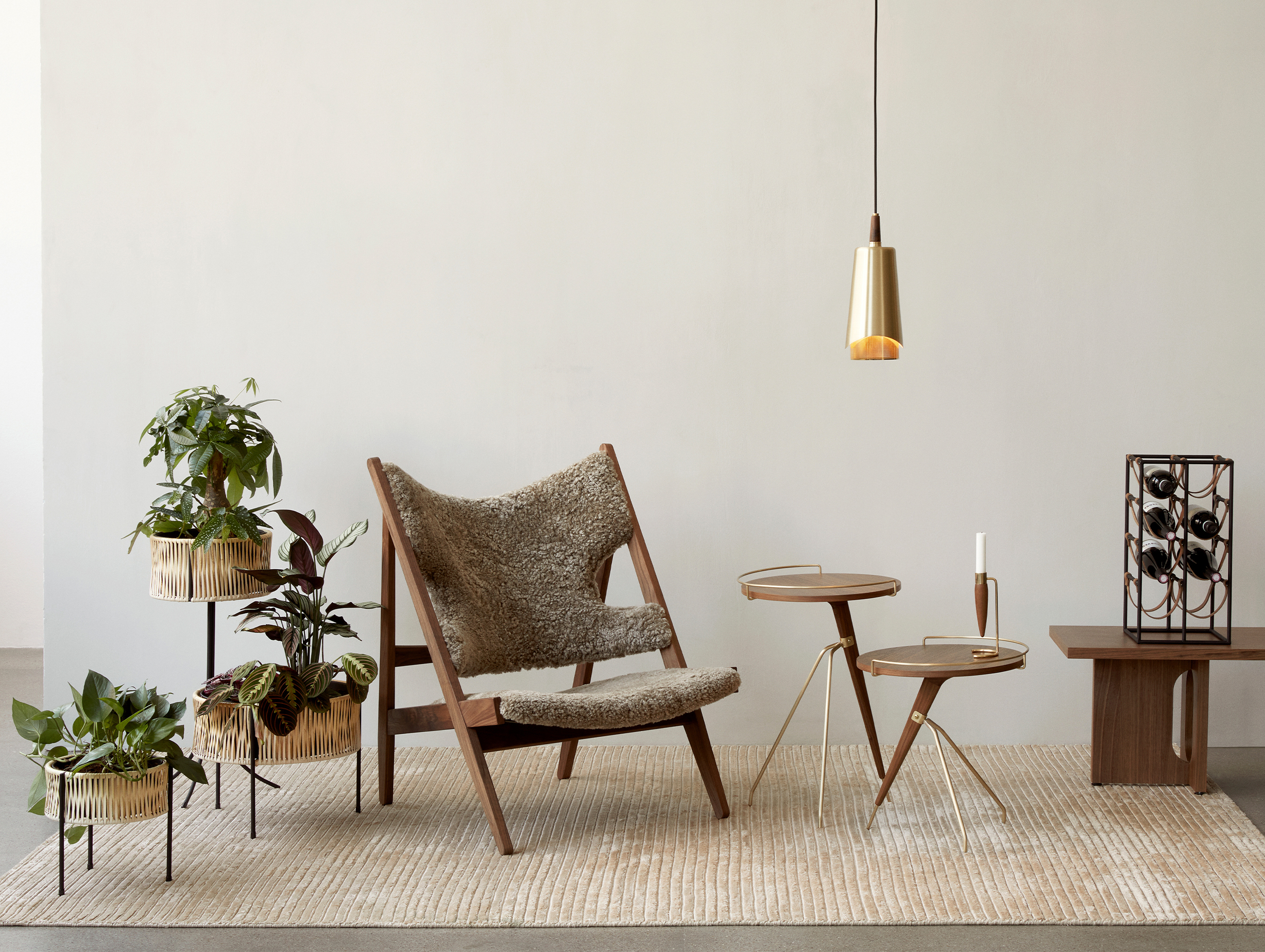 Menu knitting lounge chair story 3