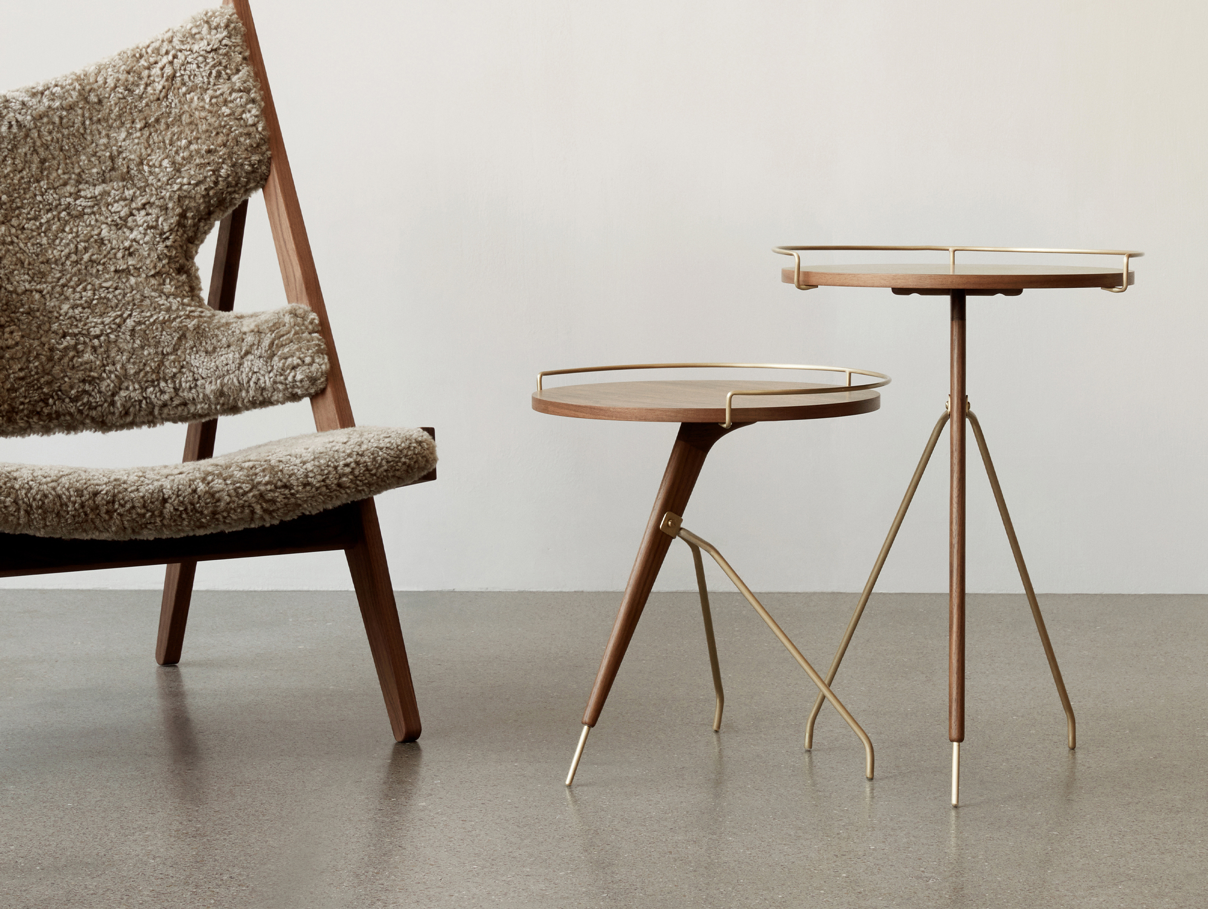 Menu umanoff side table story 1