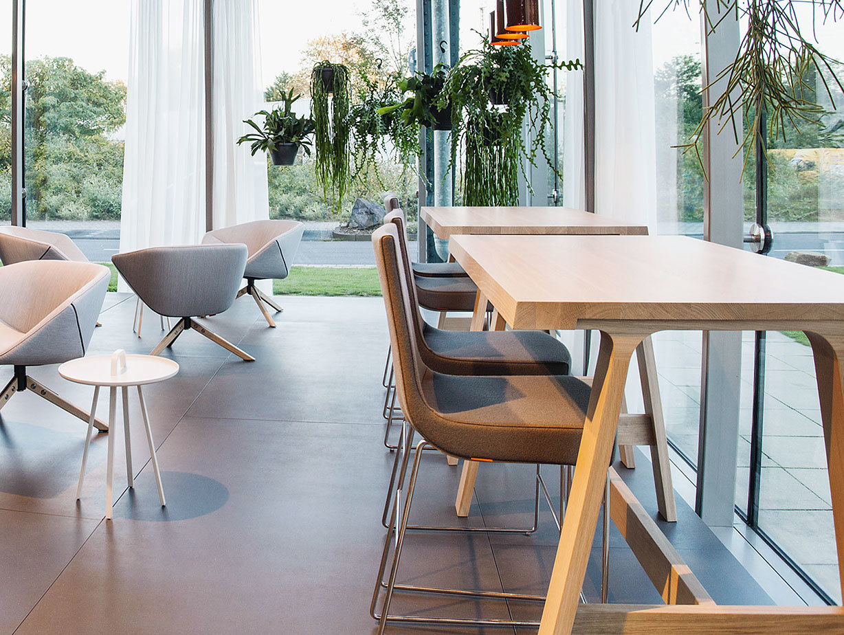 Montis doble bar tables