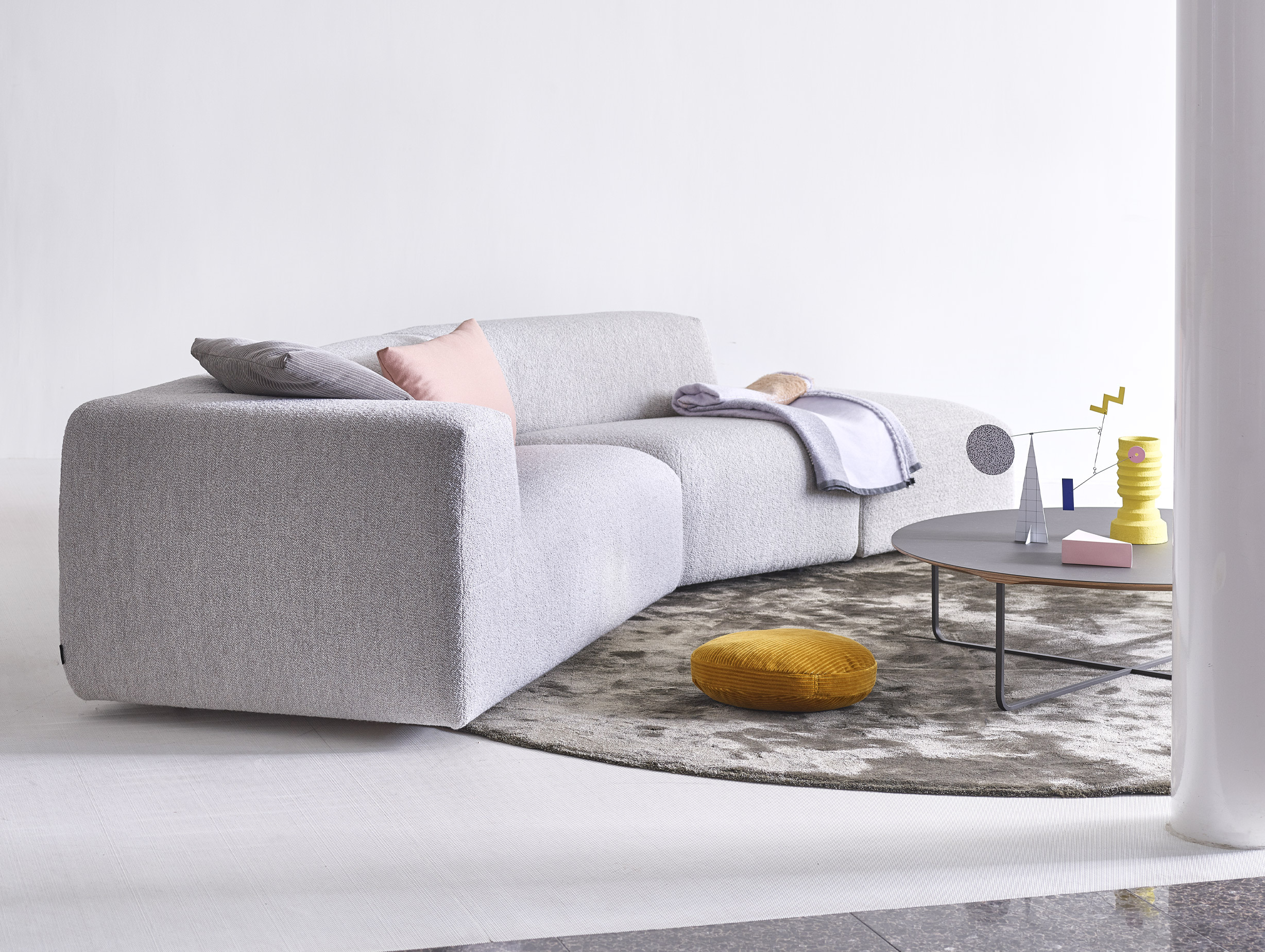 Montis gerard van den berg aztec sofa lifestyle