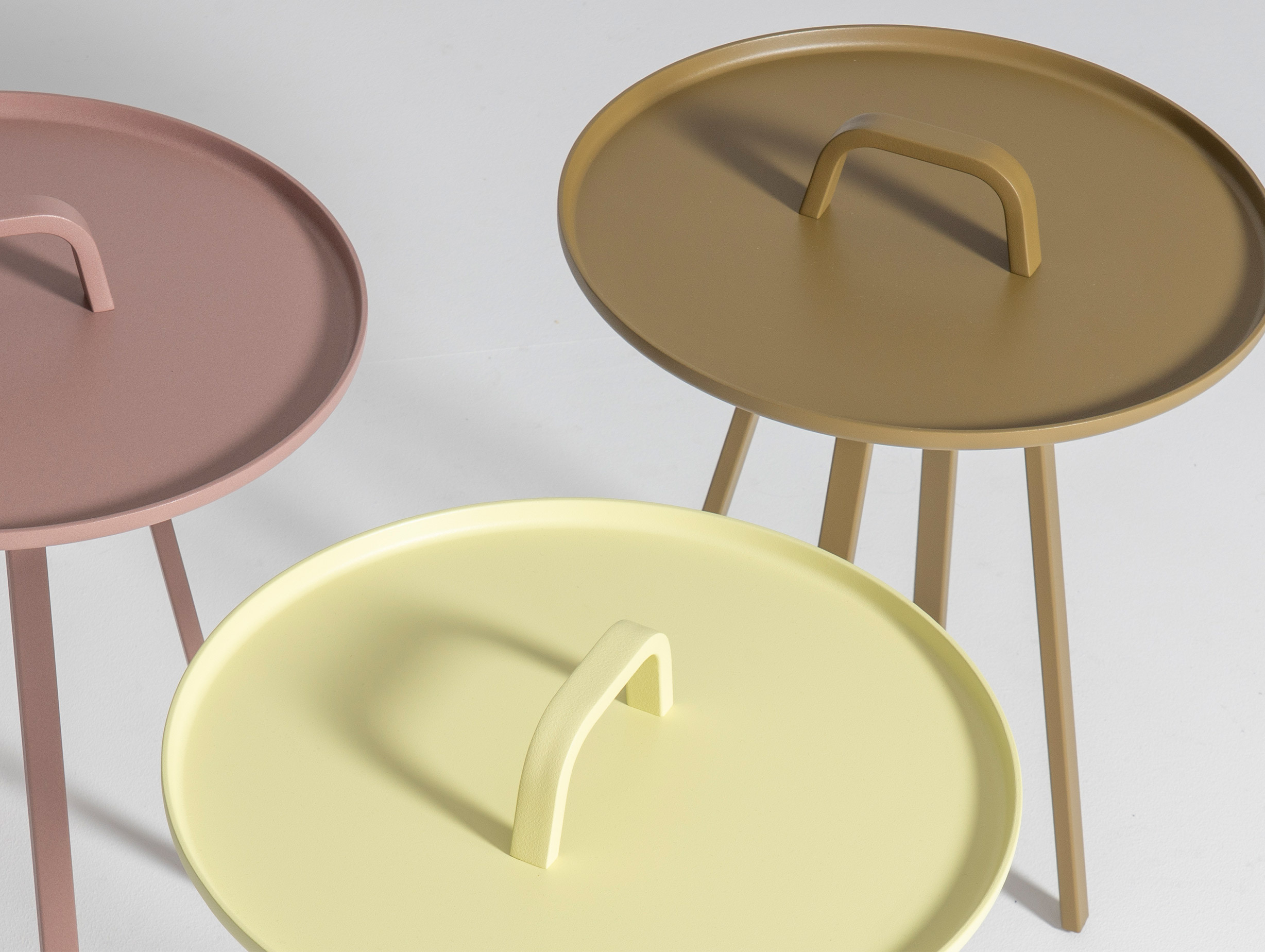 Montis johan van hengel tor table lifestyle