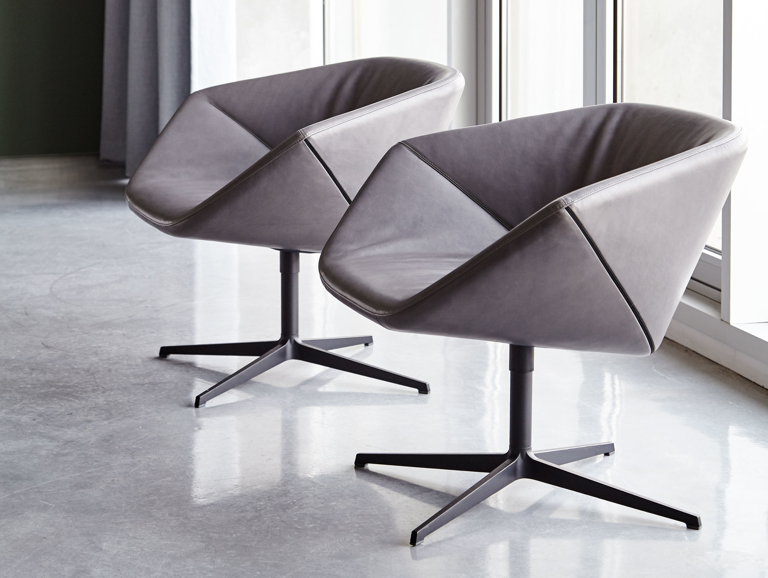 Montis Ella Chair Leather