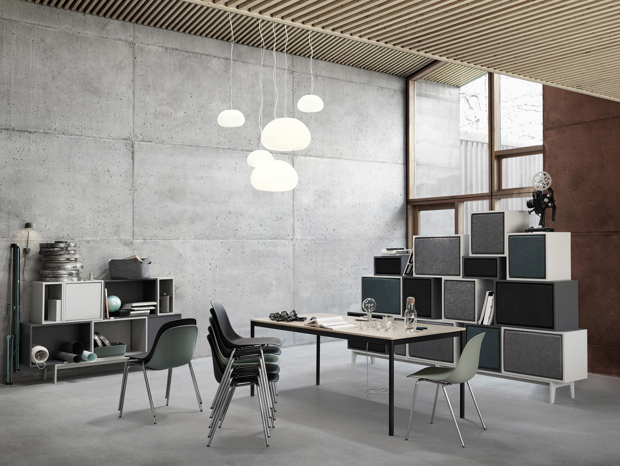 Muuto Fiber A Base Stacked Base Table Oak Veneer Fluid Lamps