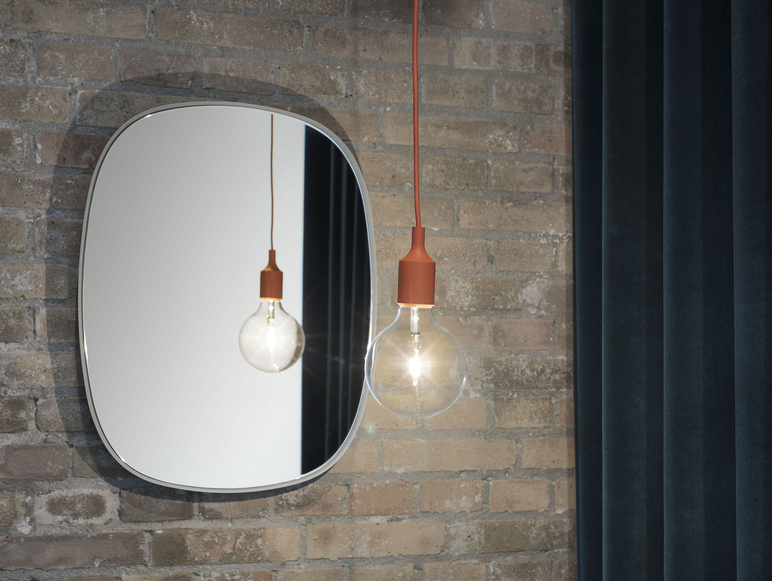 Muuto Framed Mirror Small Grey 2 Anderssen Voll