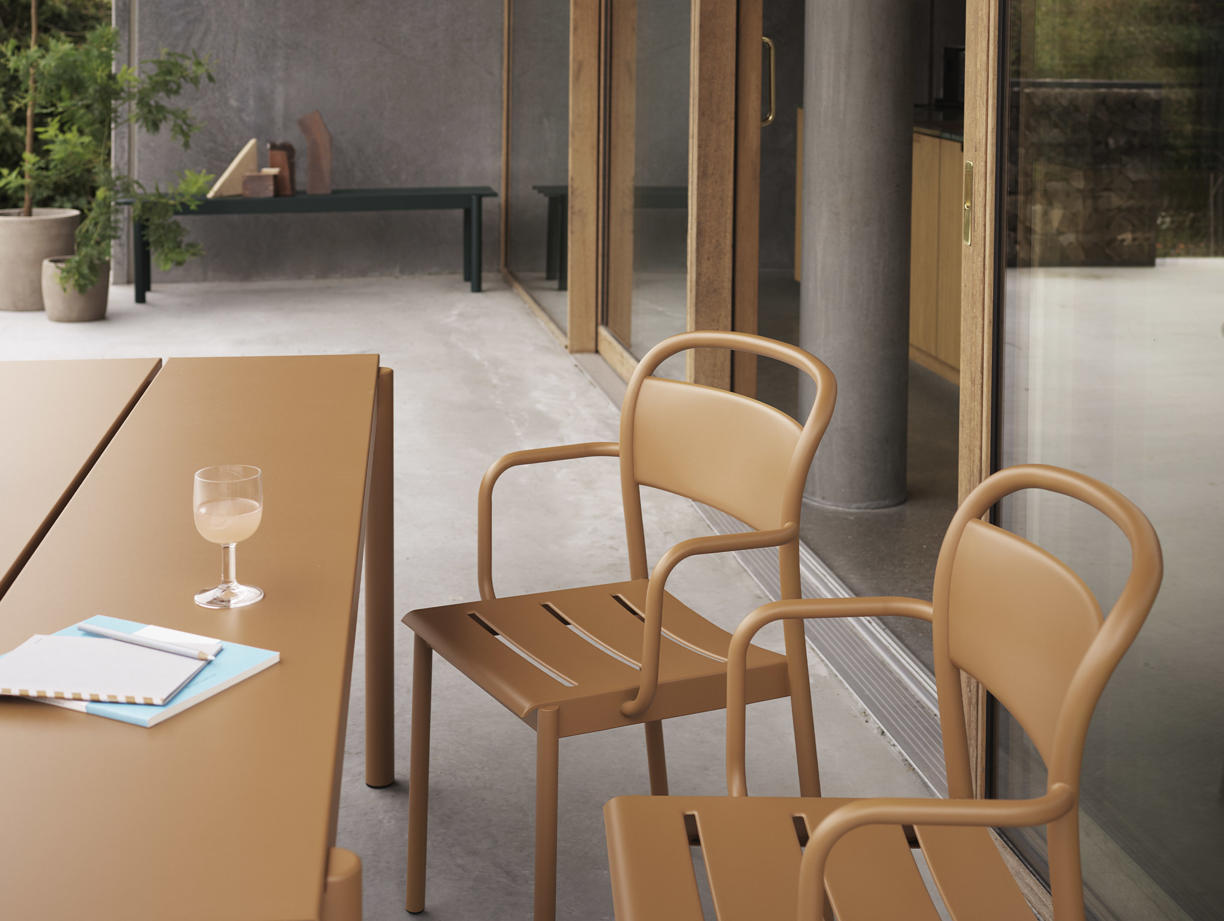 Muuto linear steel SIDE CHAIR LS 3