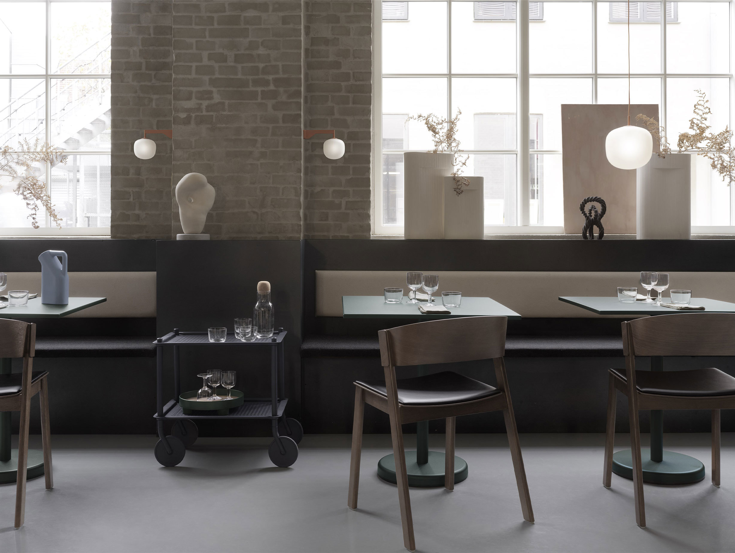 Muuto linear steel square cafe table ls 2