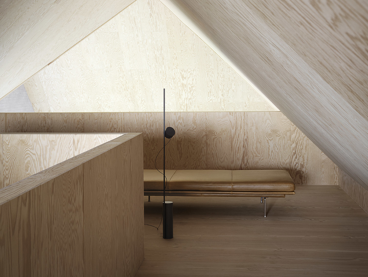 Muuto outline daybed situ 2