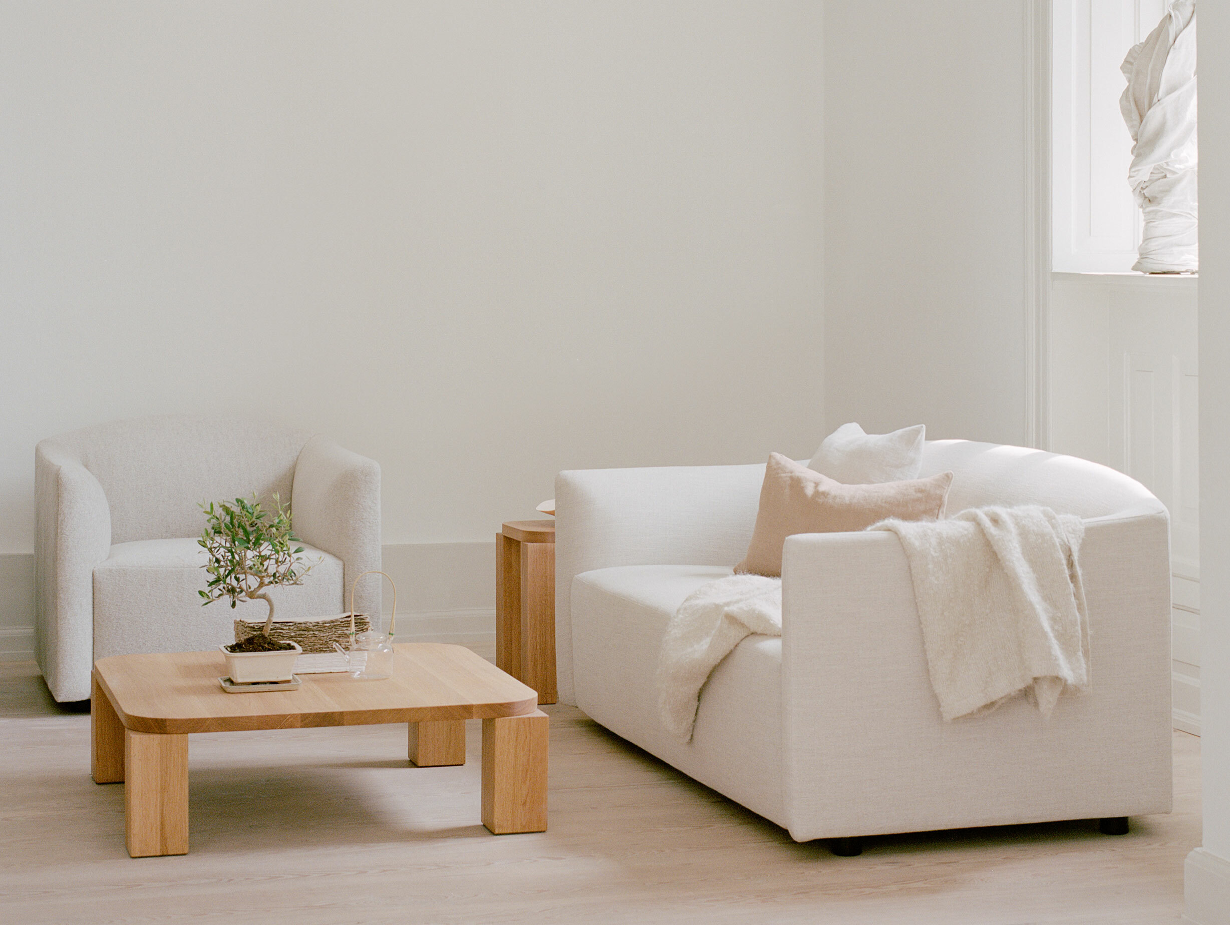 New Works John Astbury Atlas Coffee Table 82 Lifestyle 7