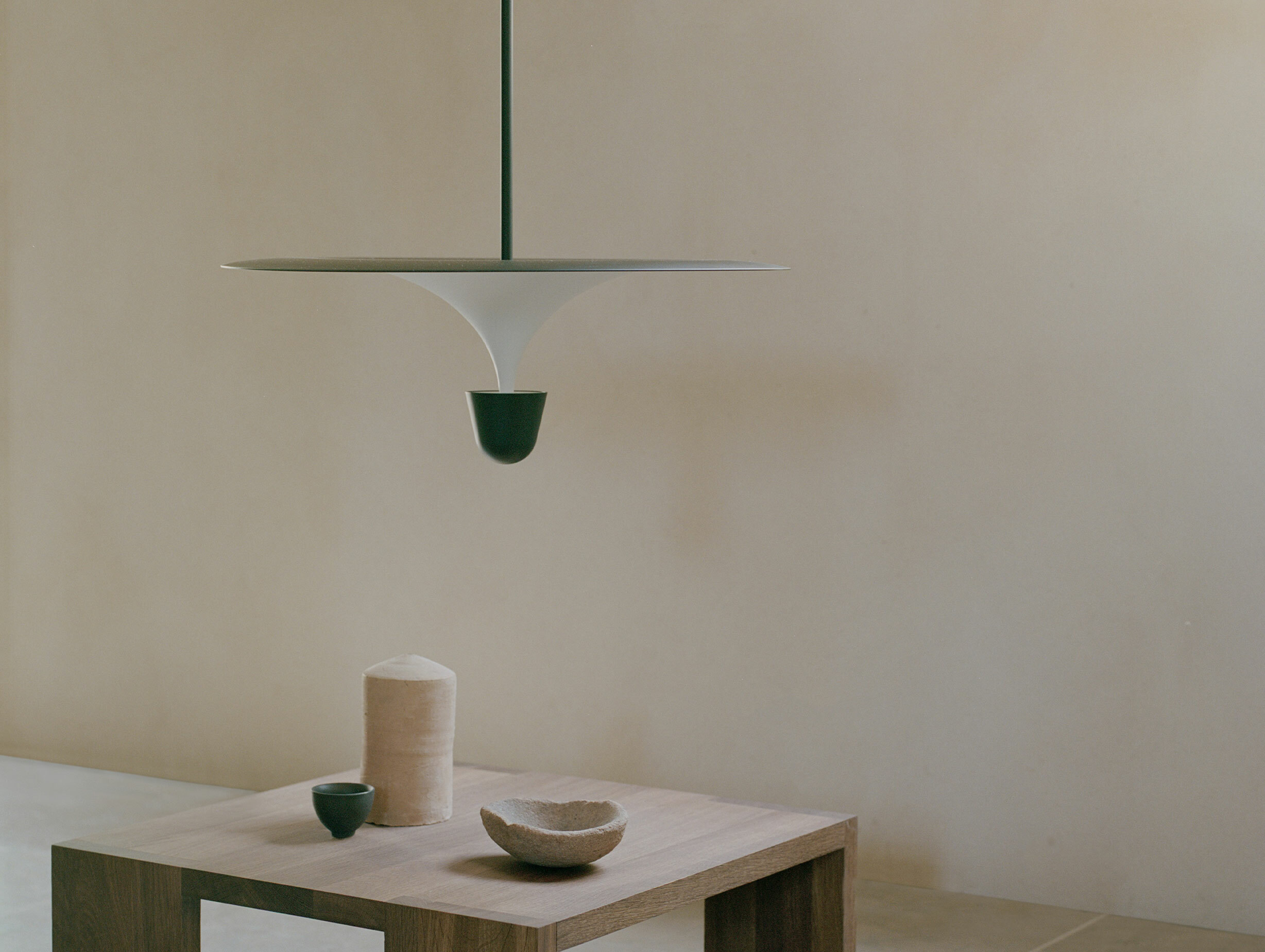 New works falke svatun kantarell pendant lamp 60 black story 1