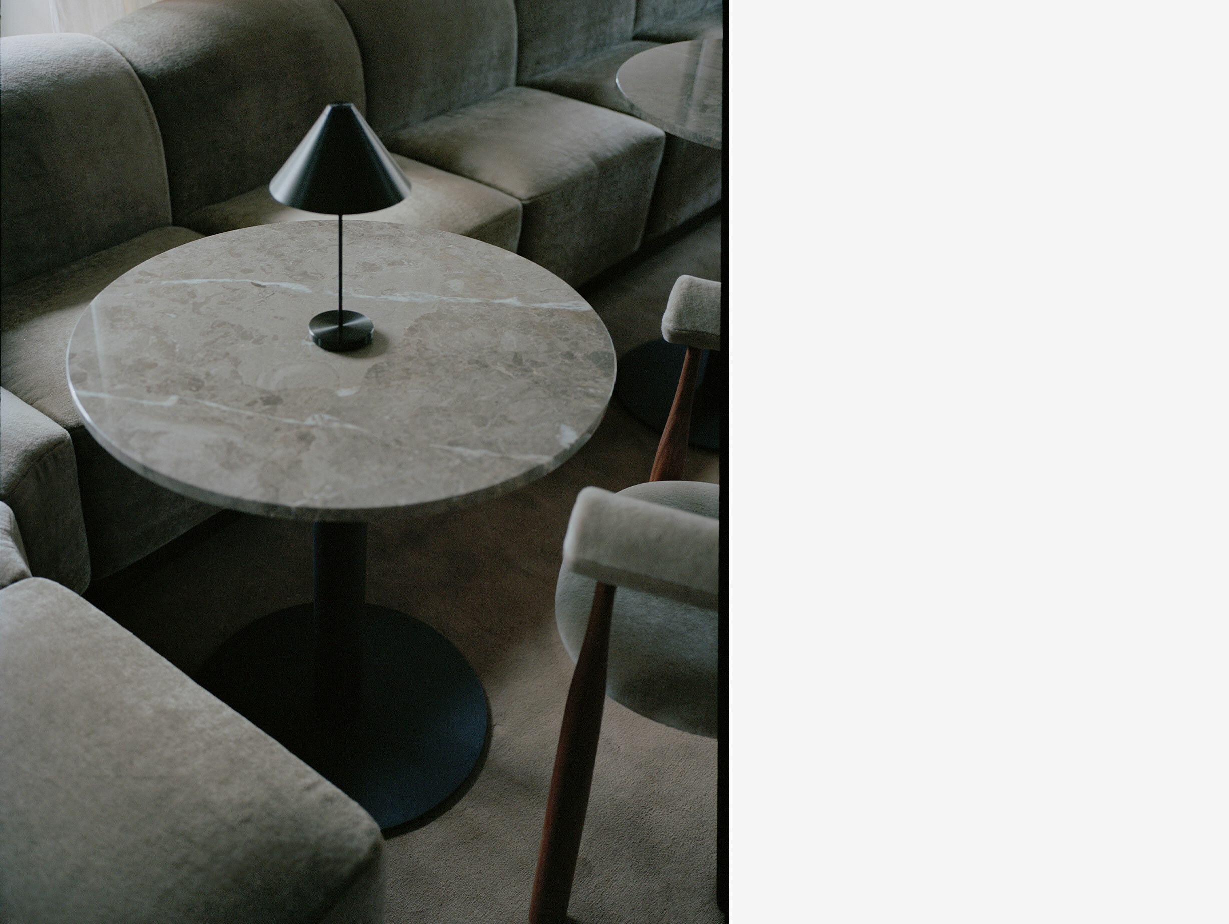 New works florence column table 70 ls 3