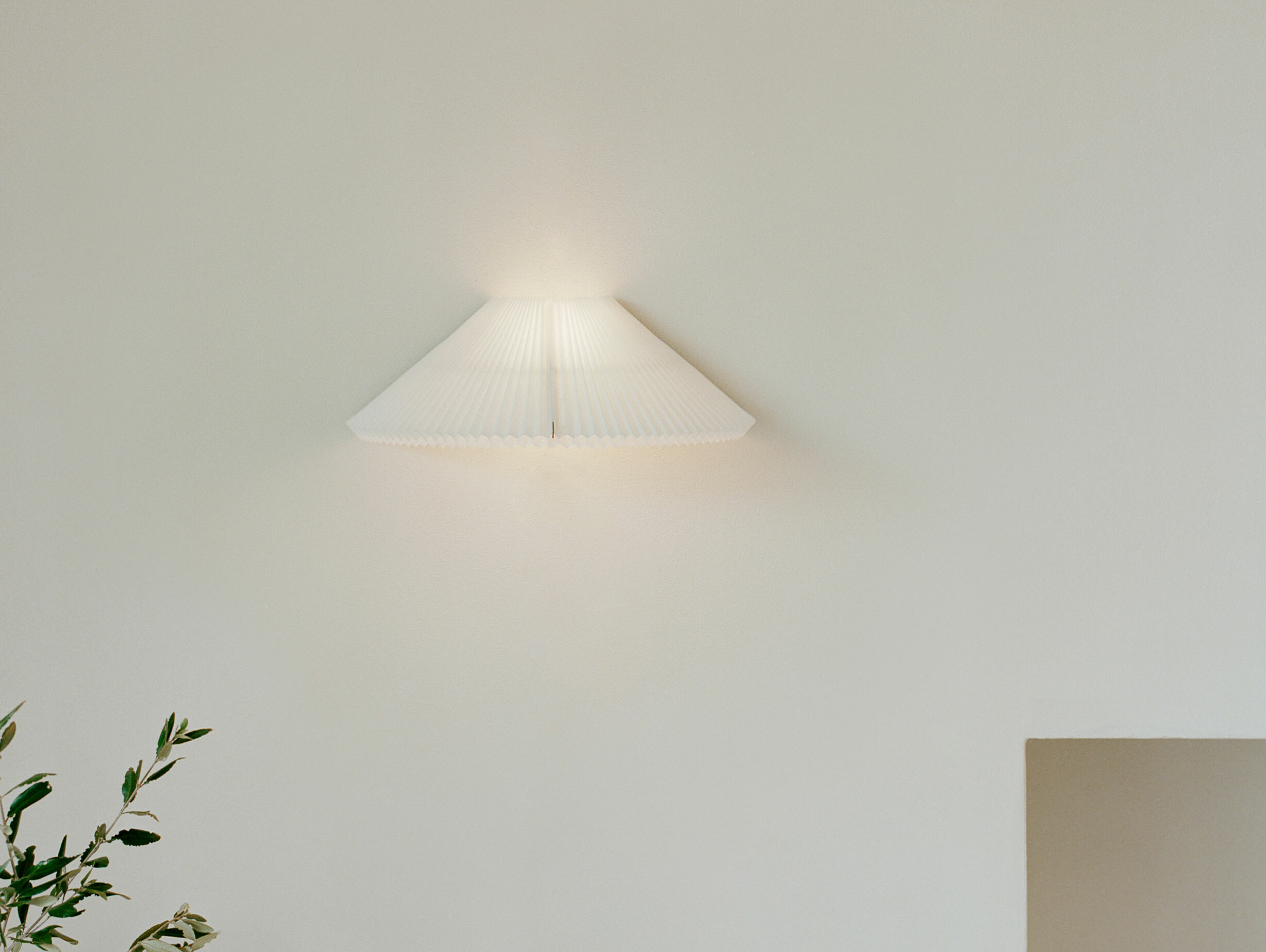 New works nebra wall light story 1