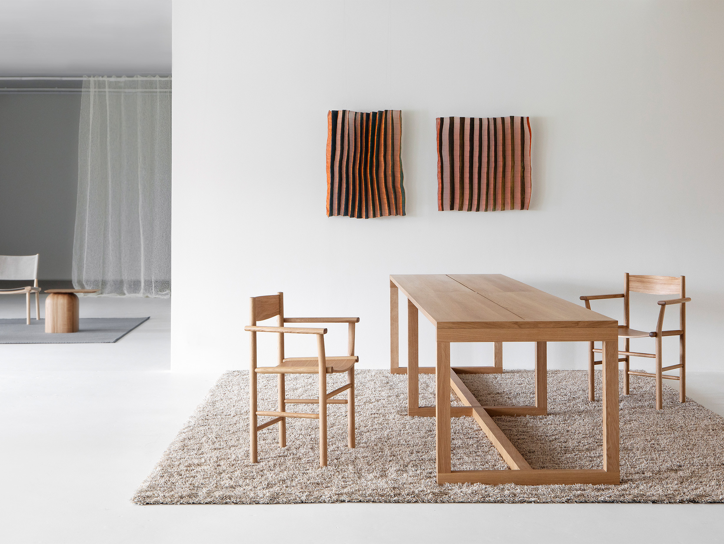 Nikari Kaksikko linea akademia armchair oak lifestyle3