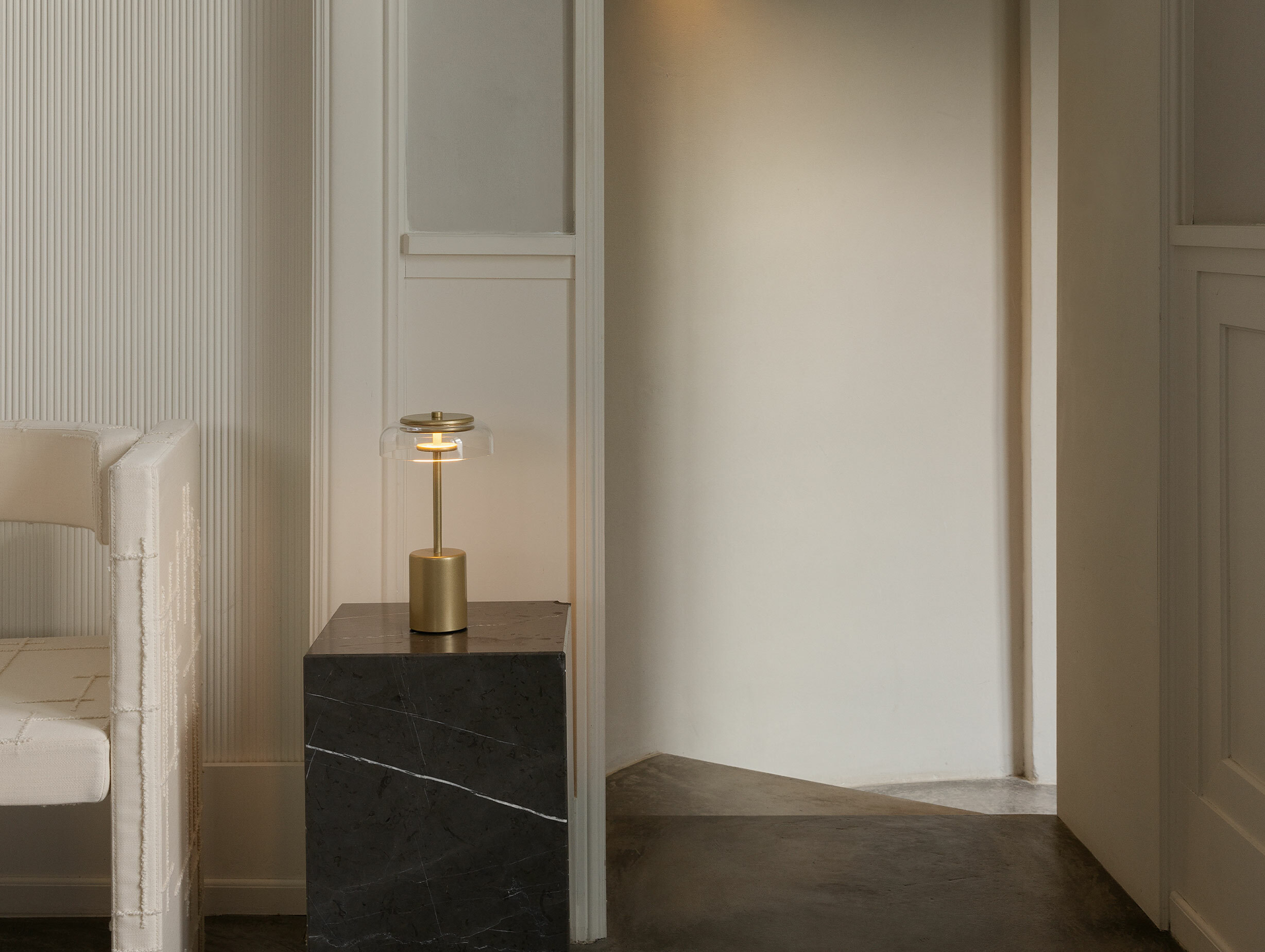 Nuura sofie refer blossi portable lamp ls 3