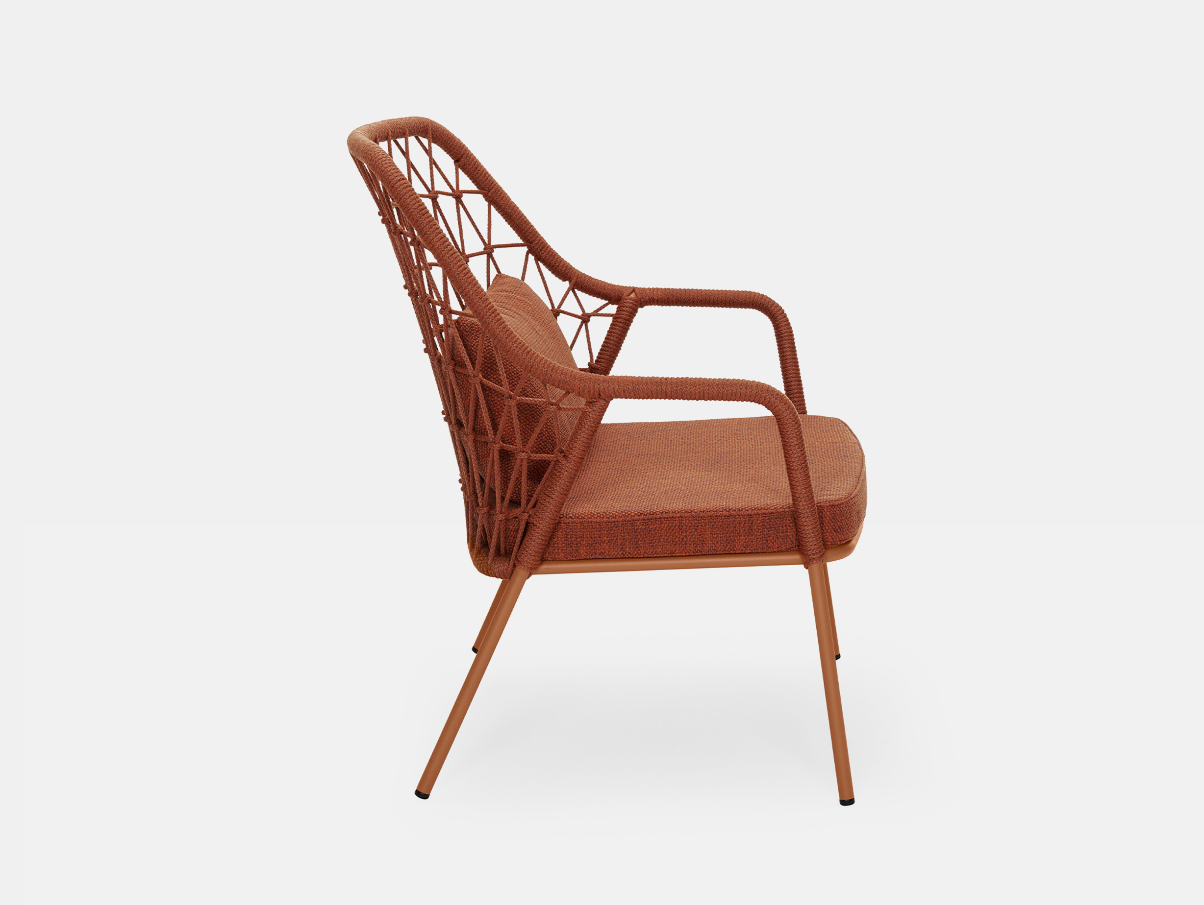 Pedrali panarea 3679 lounge chair d24 side