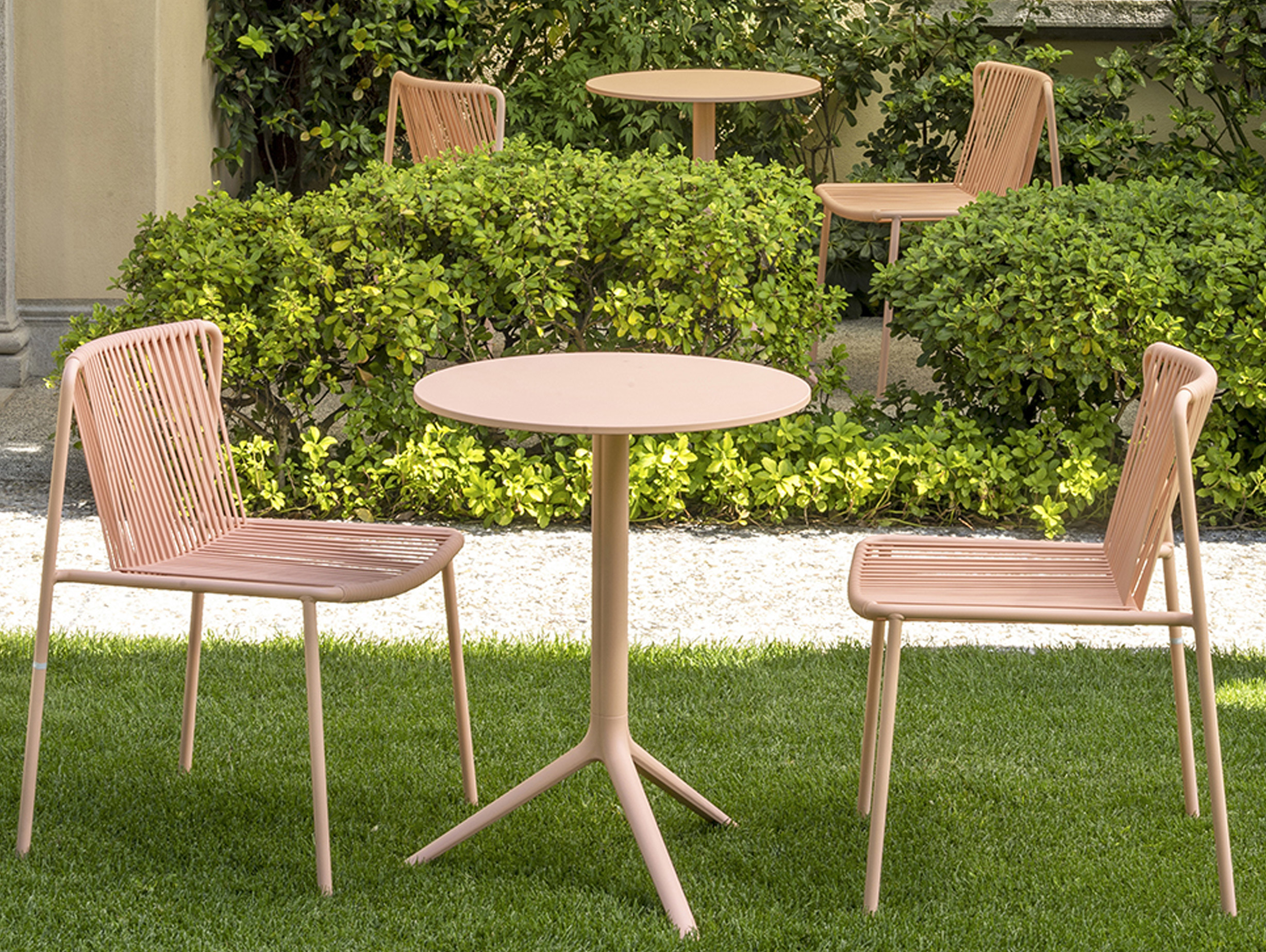 Pedrali cazzaniga mandelli pagliarulo tribeca chair lifestyle2