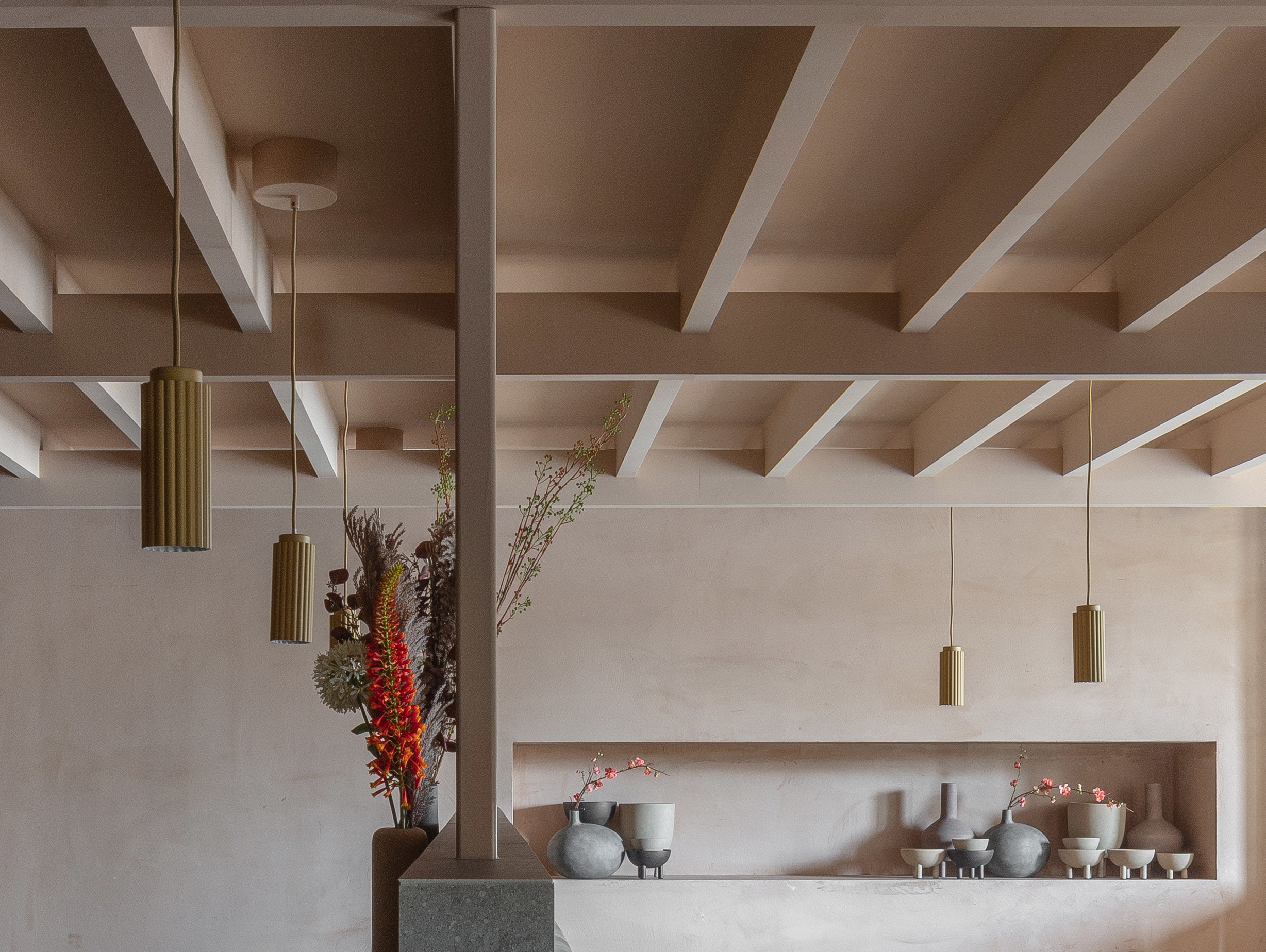 Pholc nina jobs donna pendant 7 lifestyle