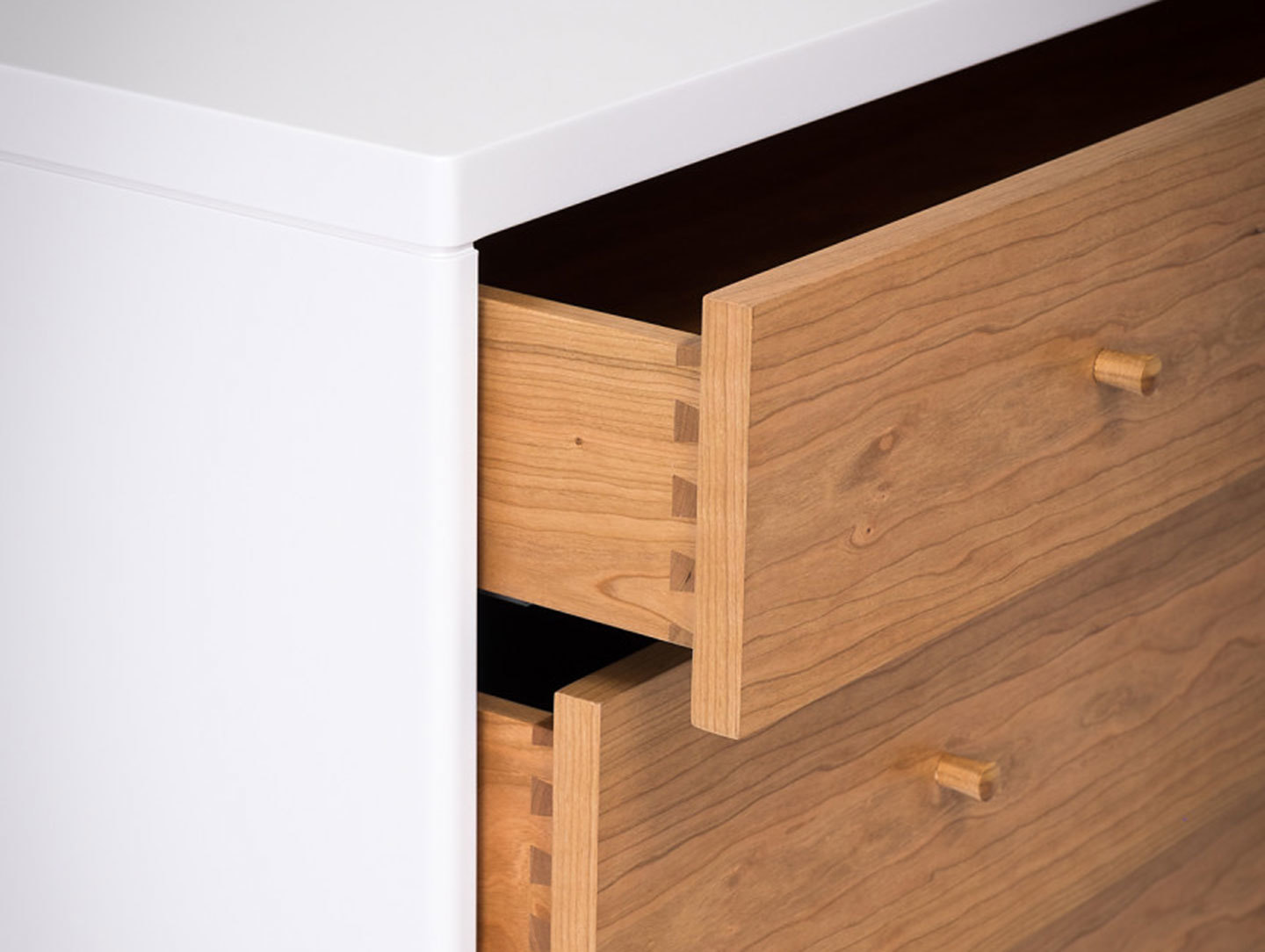 Pinch Joyce Drawer Detail 2 Russell Pinch Oona Bannon