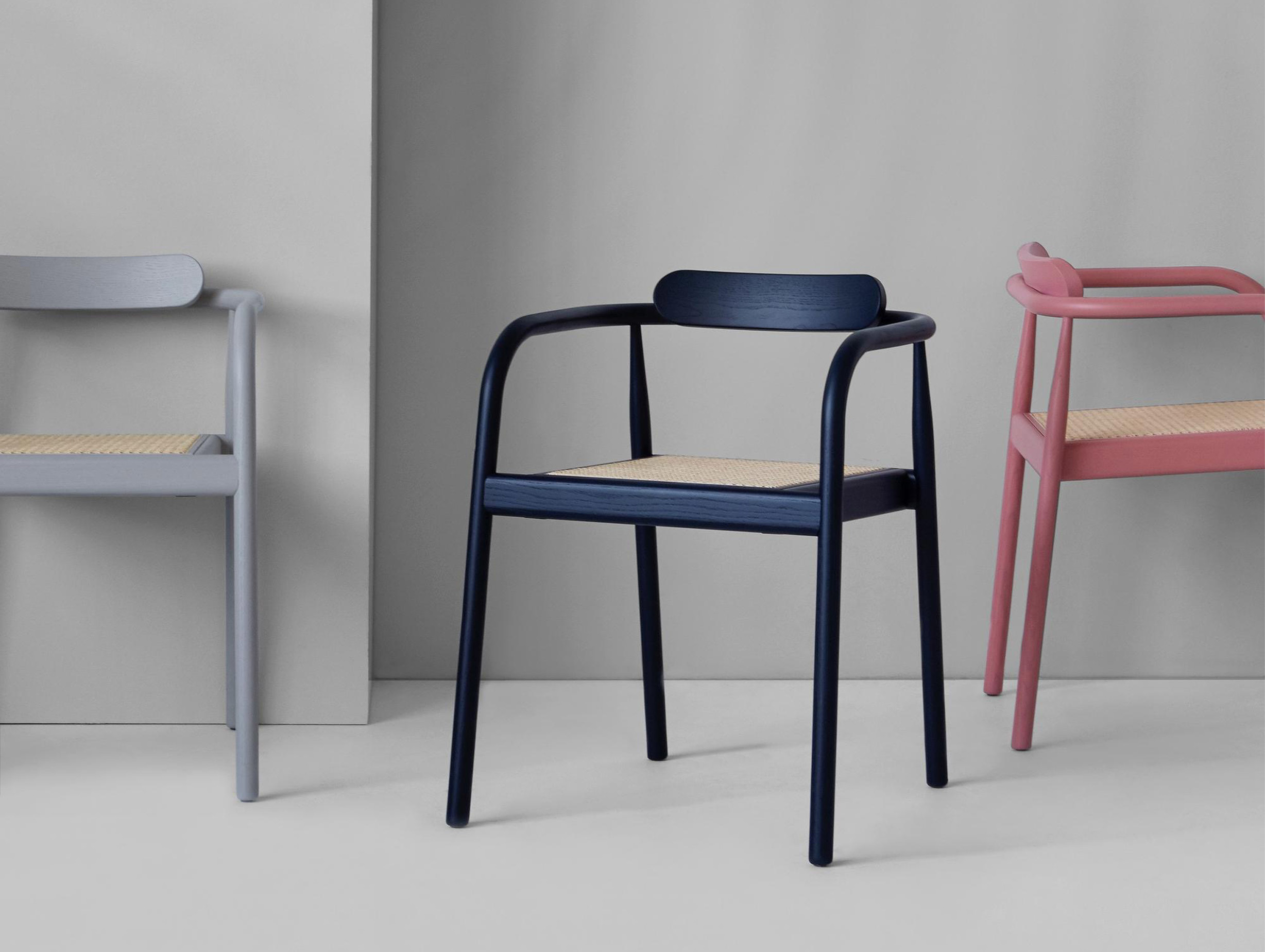 Pwtbs isabel ahm ahm chair lifestyle