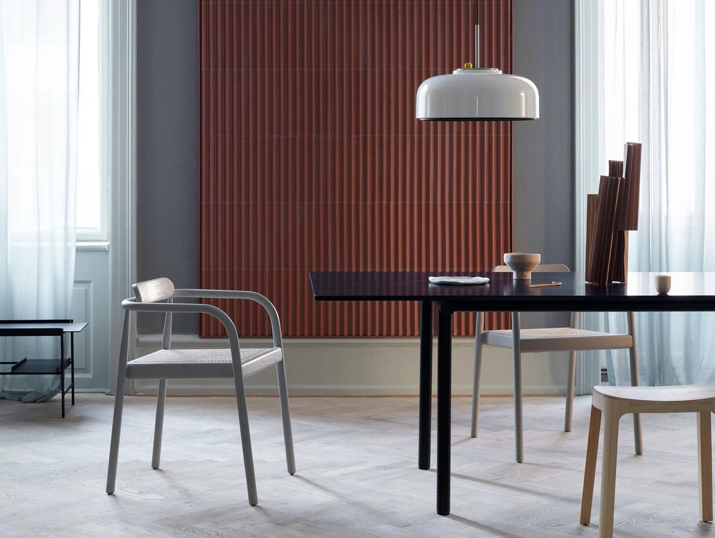 Pwtbs isabel ahm ahm chair lifestyle3