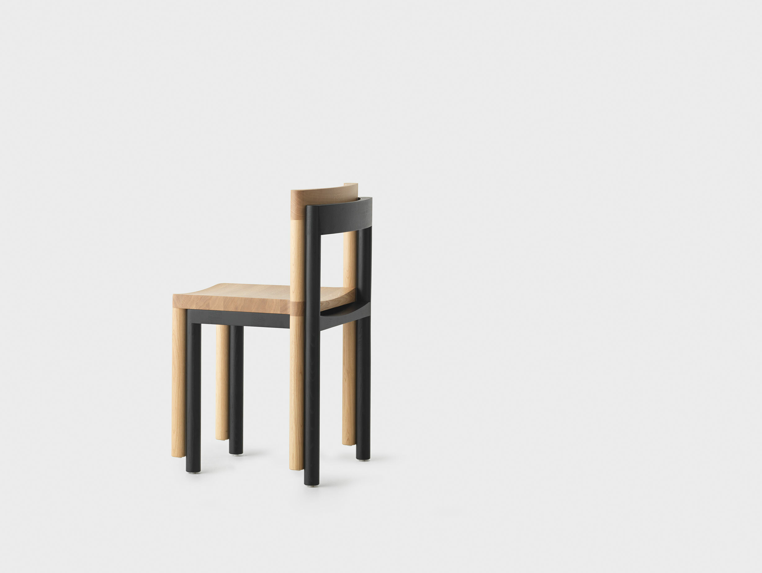 Resident Léonard Kadid Pier Chair Lifestyle 1